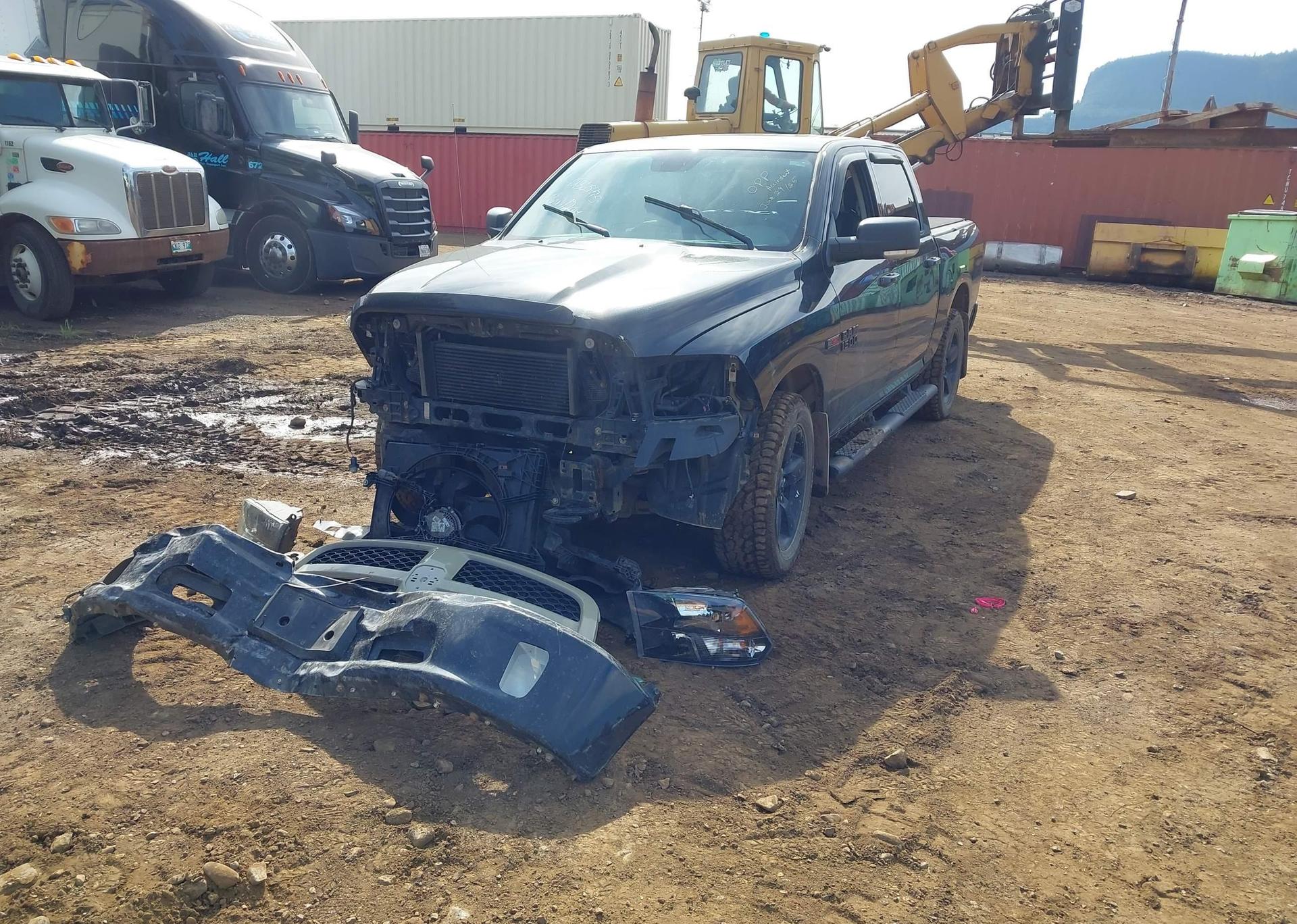 2018 RAM 1500 SLT