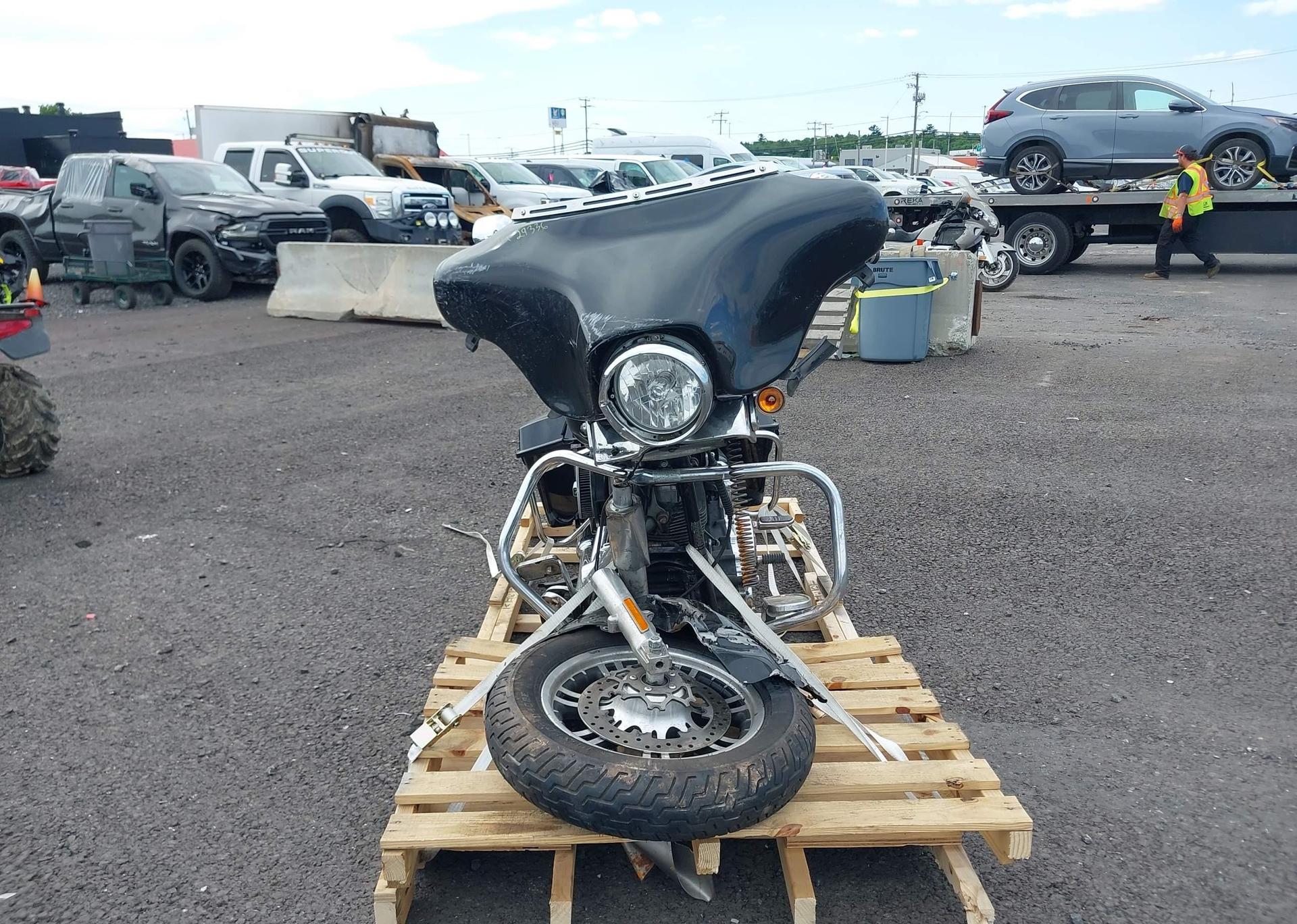 2009 HARLEY-DAVIDSON FLHX