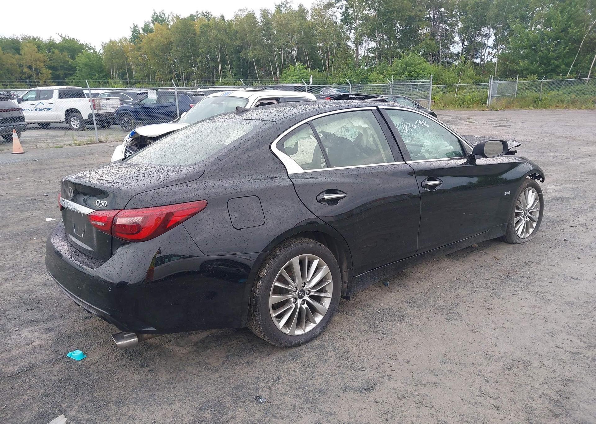 2018 INFINITI Q50 LUXE