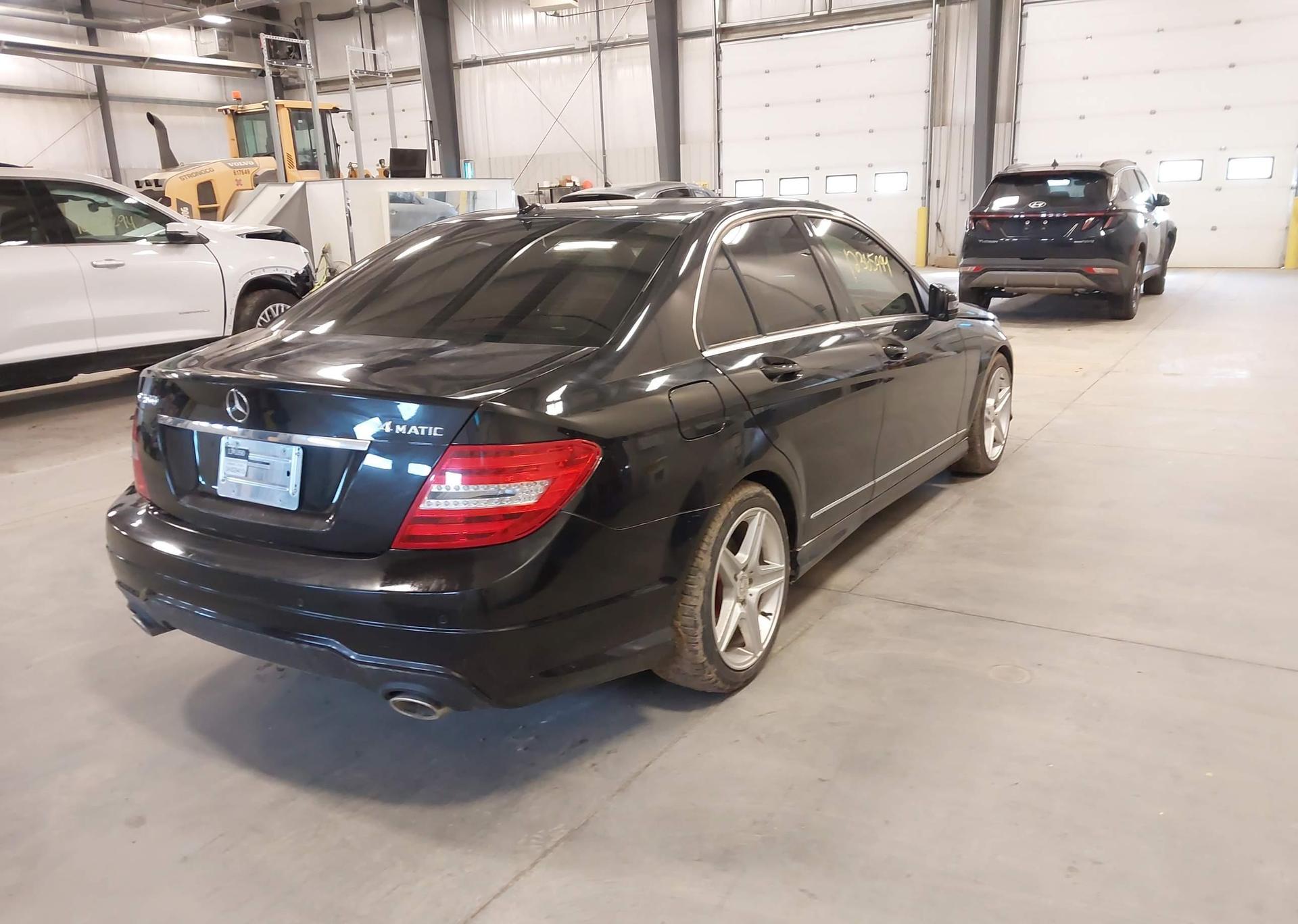 2013 MERCEDES-BENZ C 300 4MATIC