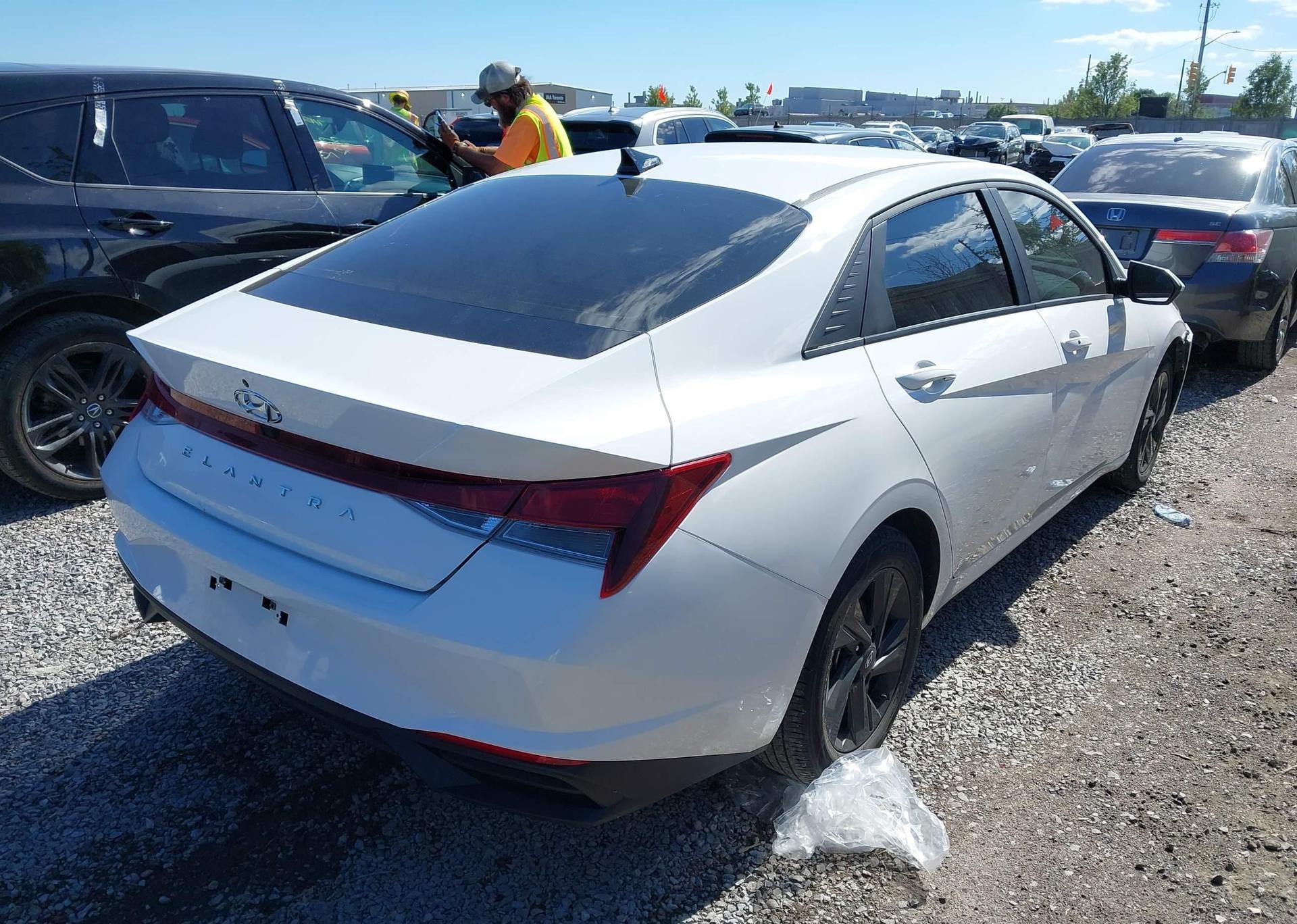2023 HYUNDAI ELANTRA SEL