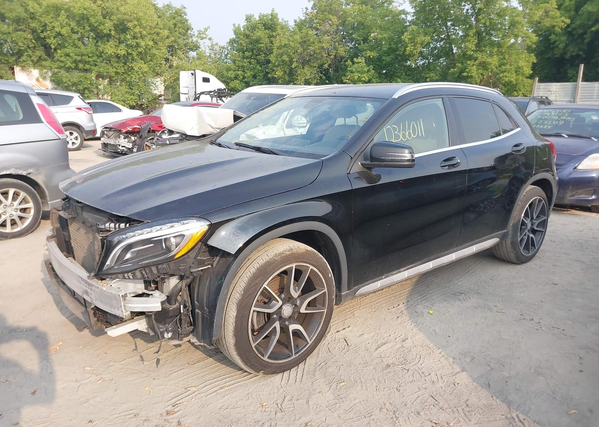 2015 MERCEDES-BENZ GLA 250 4MATIC