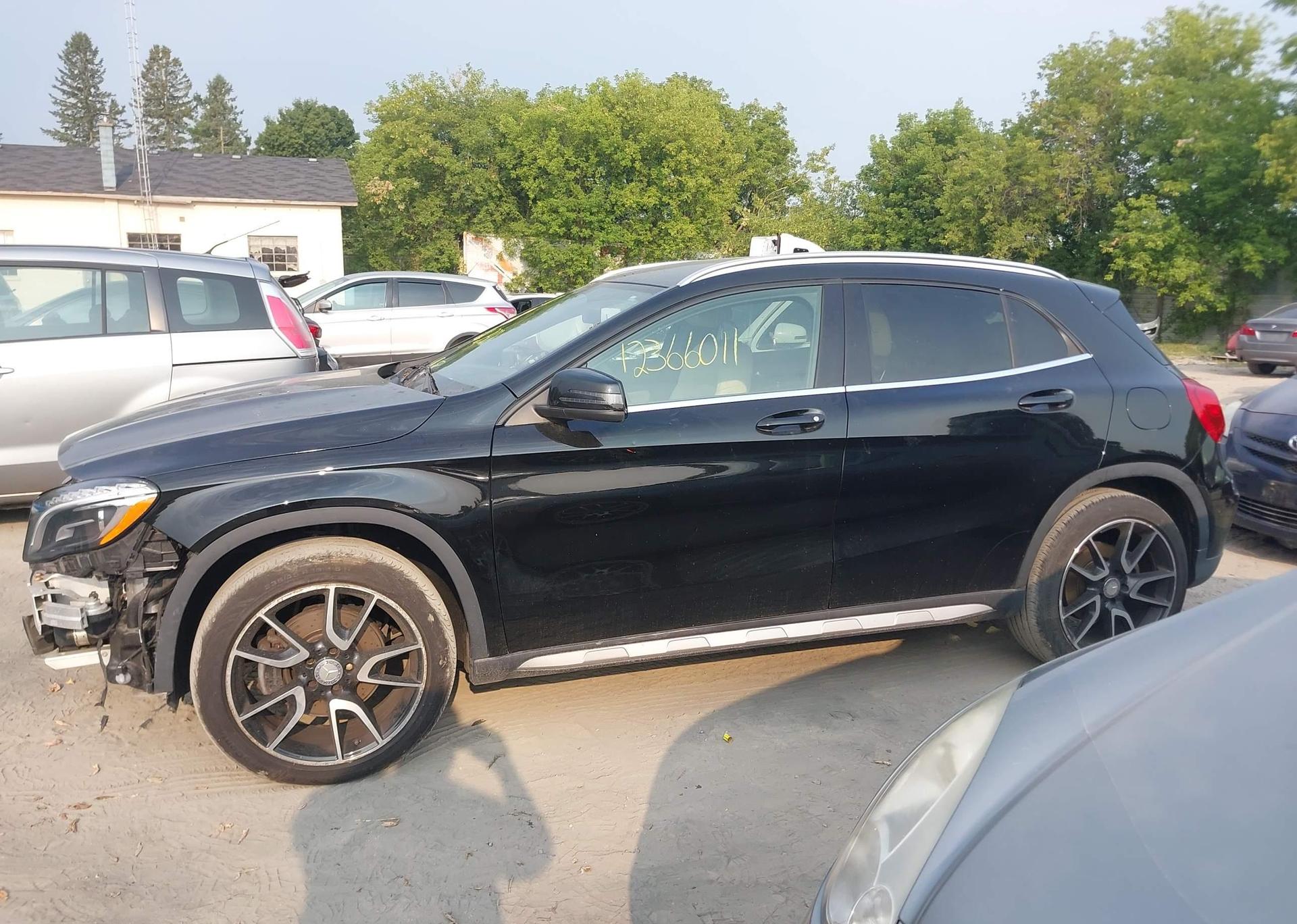 2015 MERCEDES-BENZ GLA 250 4MATIC