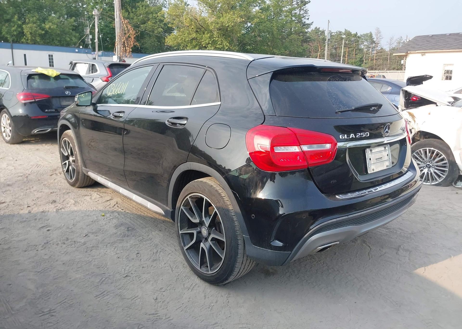 2015 MERCEDES-BENZ GLA 250 4MATIC