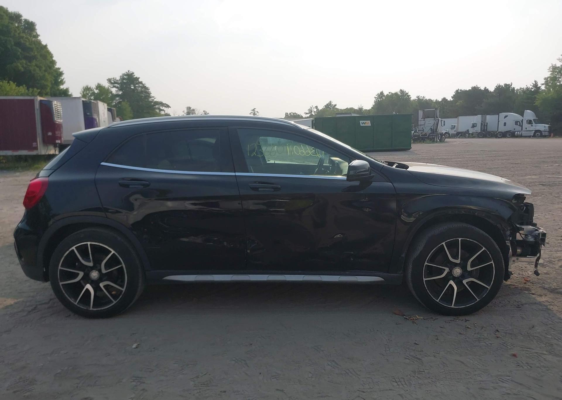 2015 MERCEDES-BENZ GLA 250 4MATIC