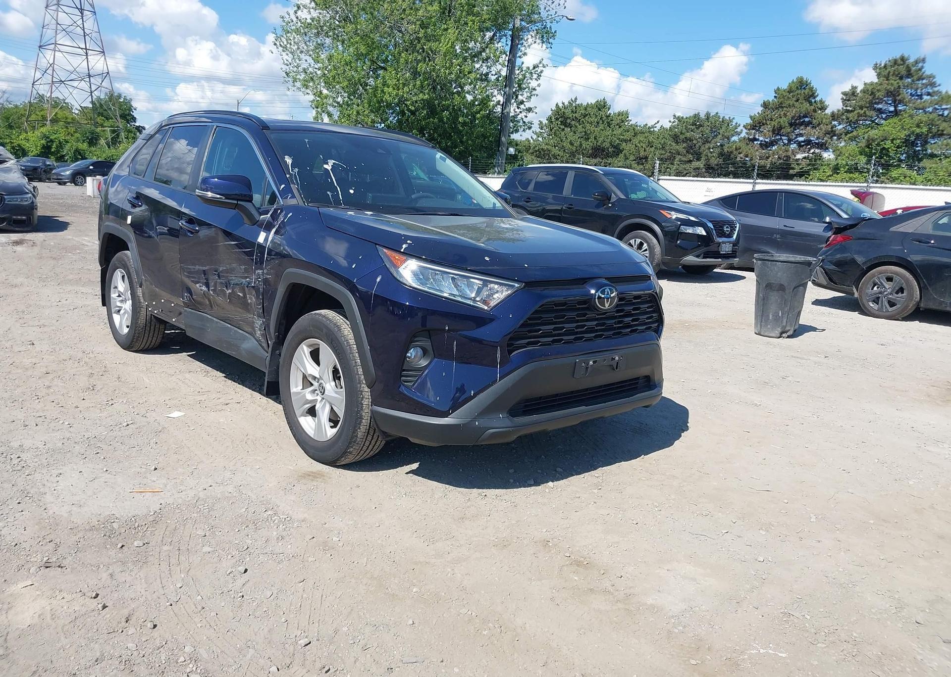 2021 TOYOTA RAV4 XLE