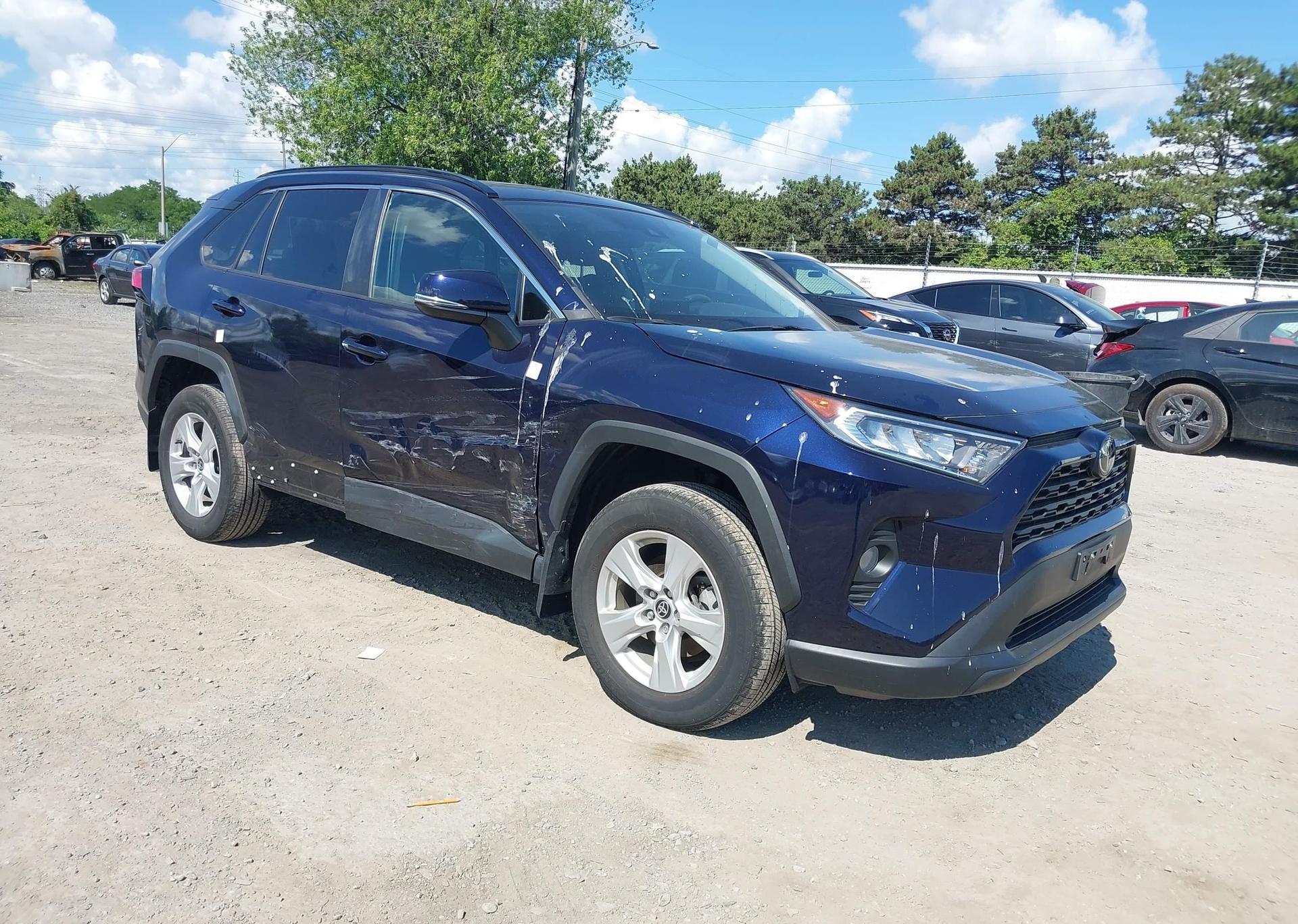 2021 TOYOTA RAV4 XLE
