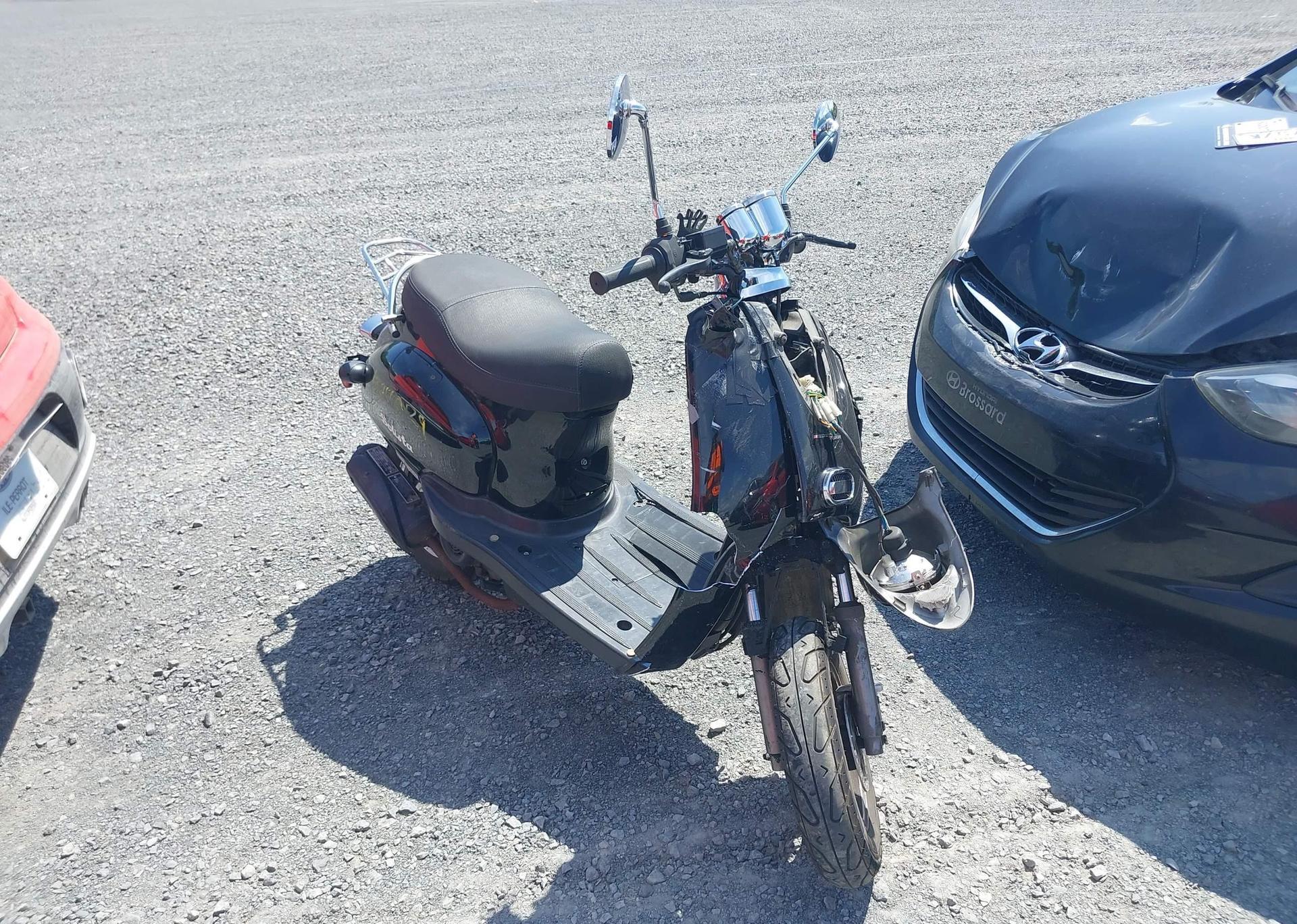 2019 SCOOTER SOLISTA 50