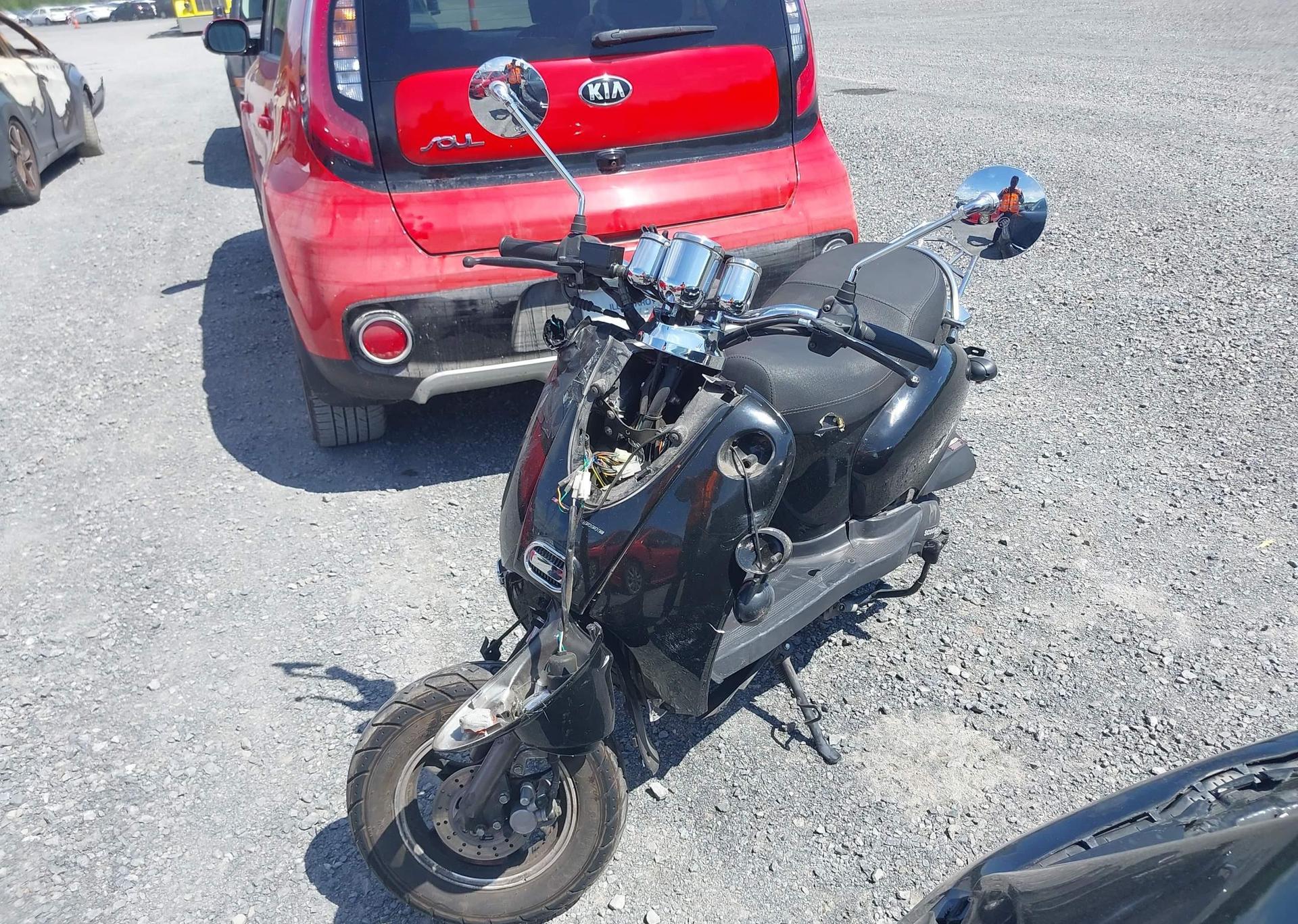 2019 SCOOTER SOLISTA 50