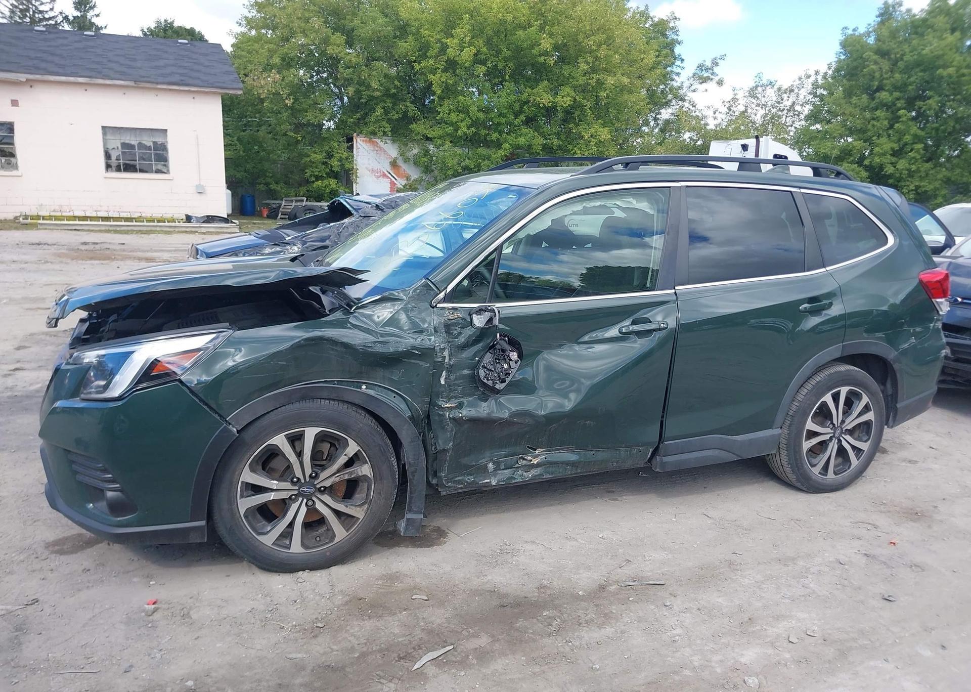 2023 SUBARU FORESTER