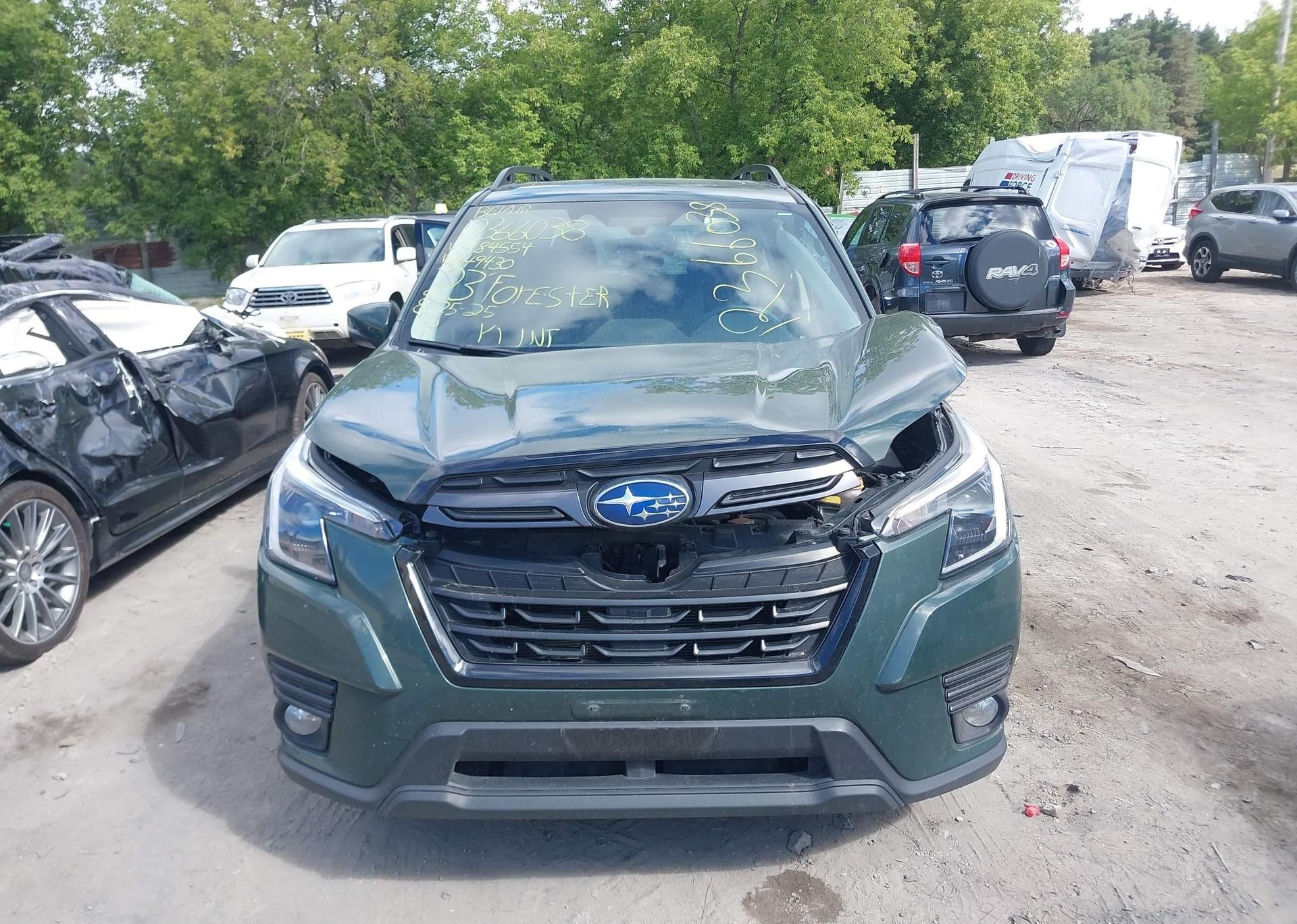 2023 SUBARU FORESTER