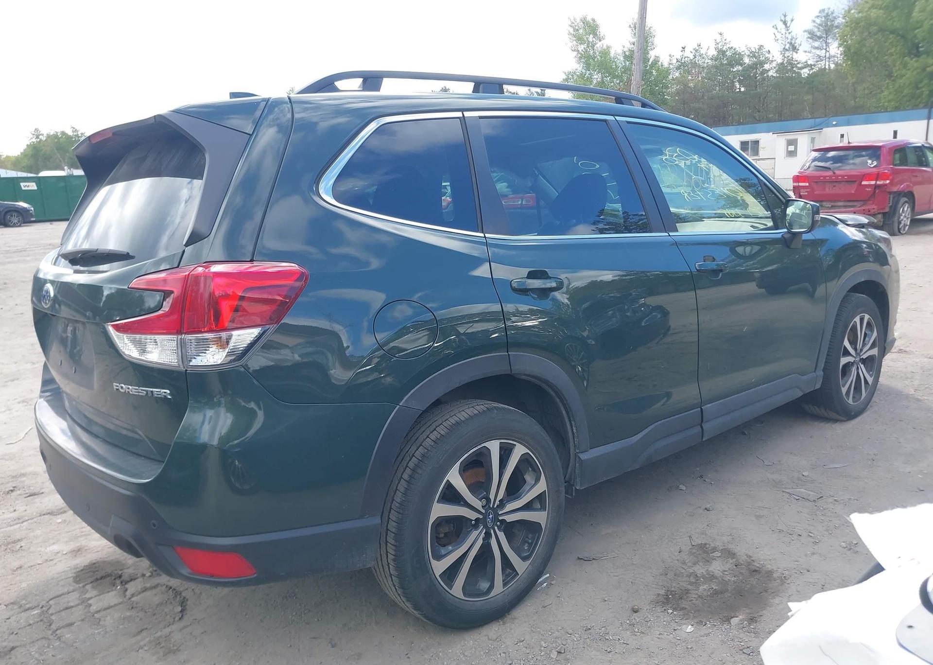 2023 SUBARU FORESTER