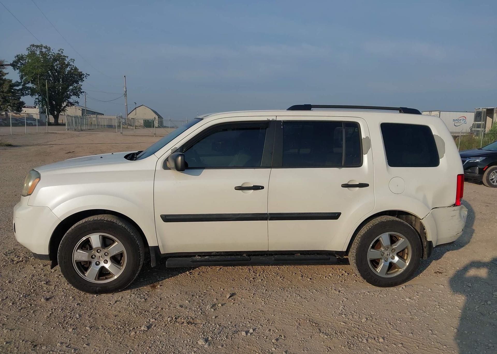 2011 HONDA PILOT LX