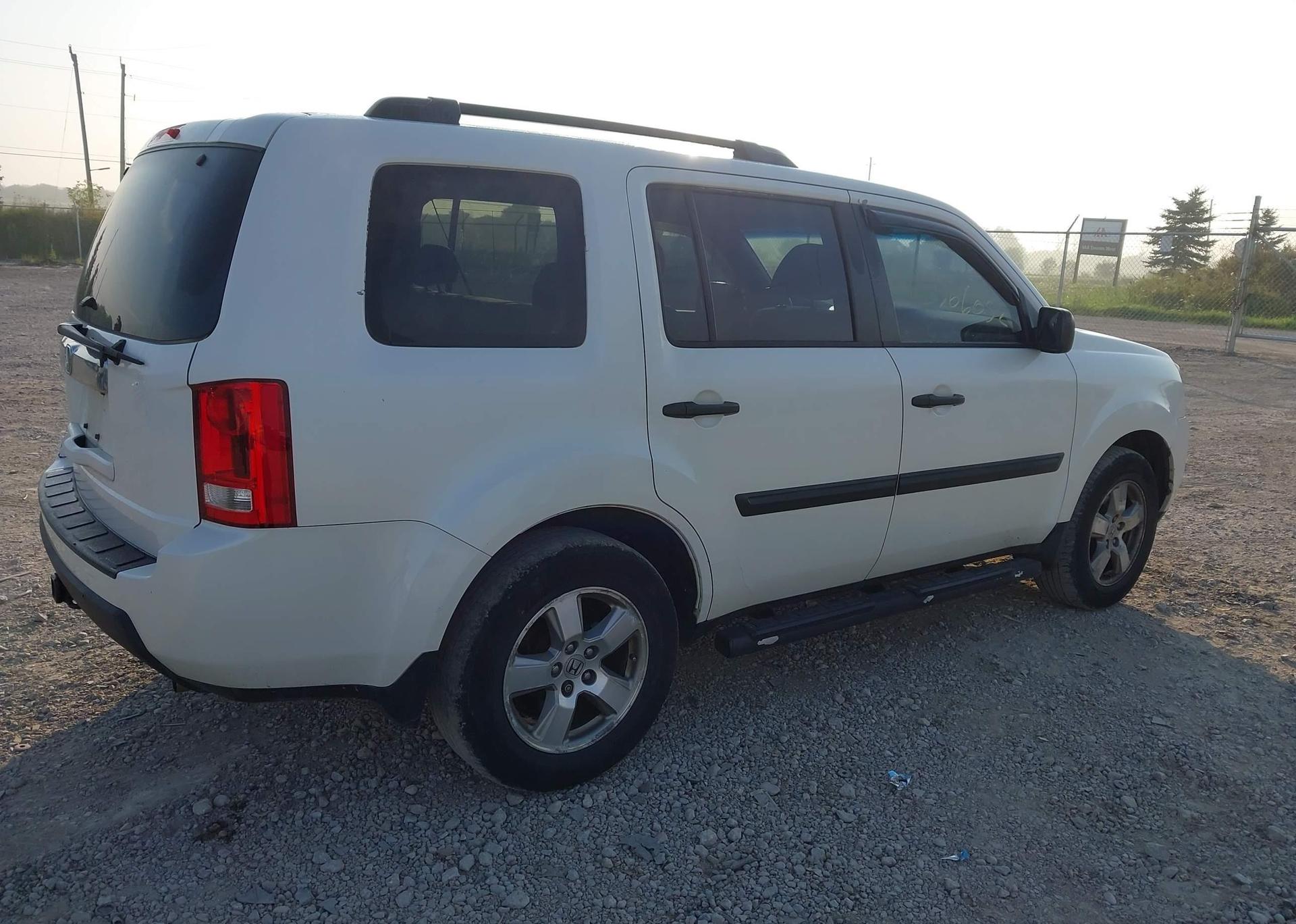 2011 HONDA PILOT LX