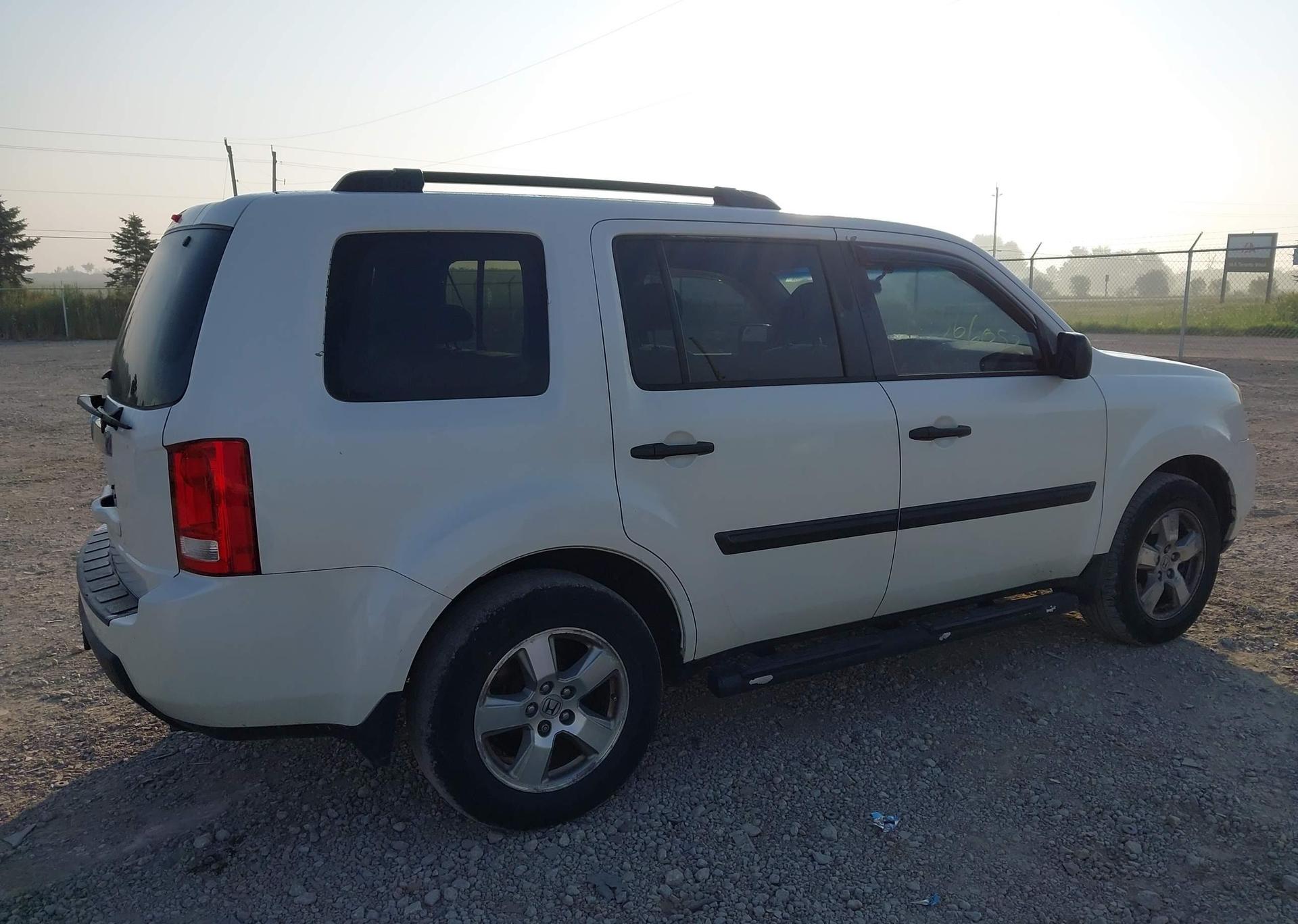 2011 HONDA PILOT LX