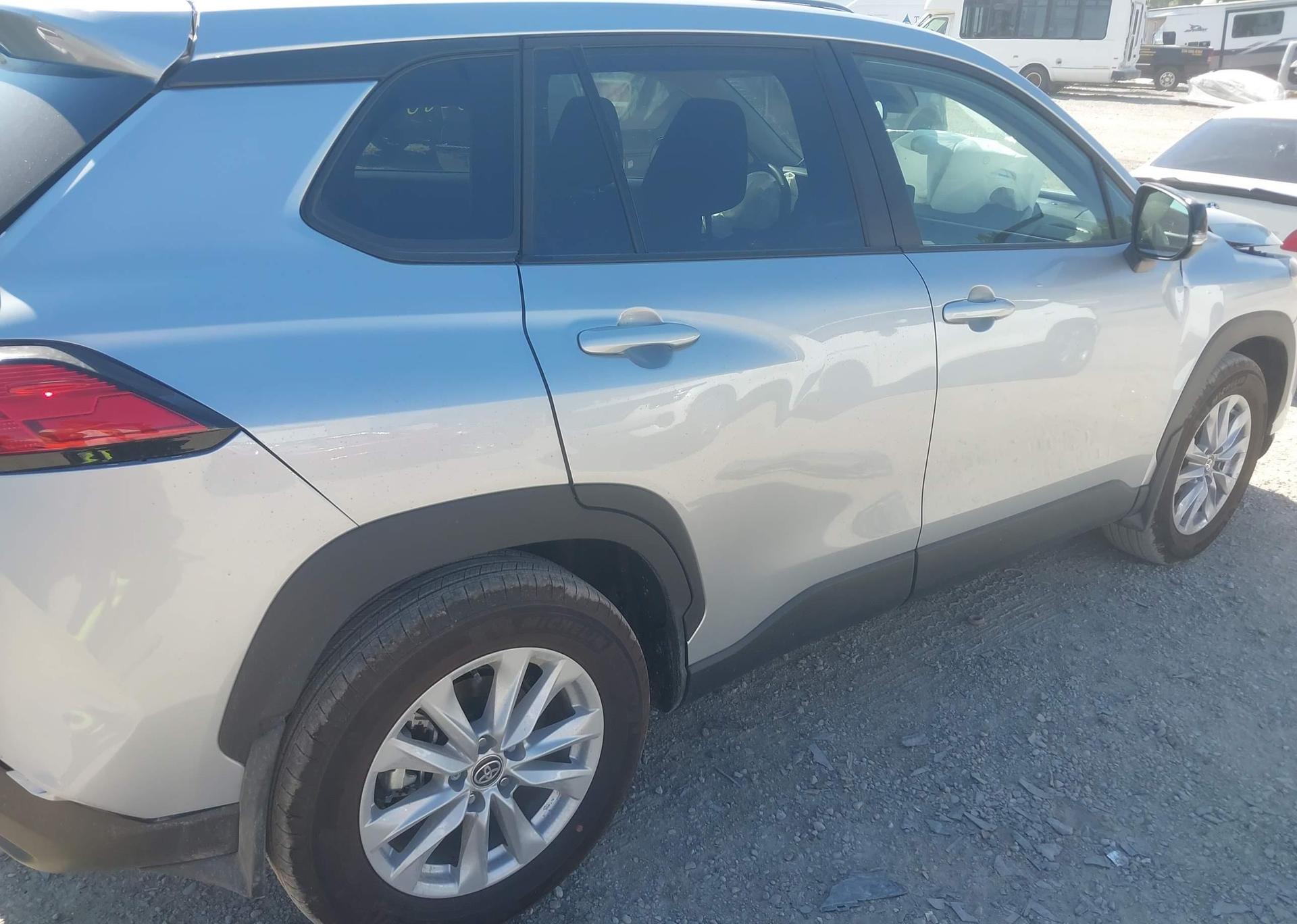 2025 TOYOTA COROLLA CROSS LE