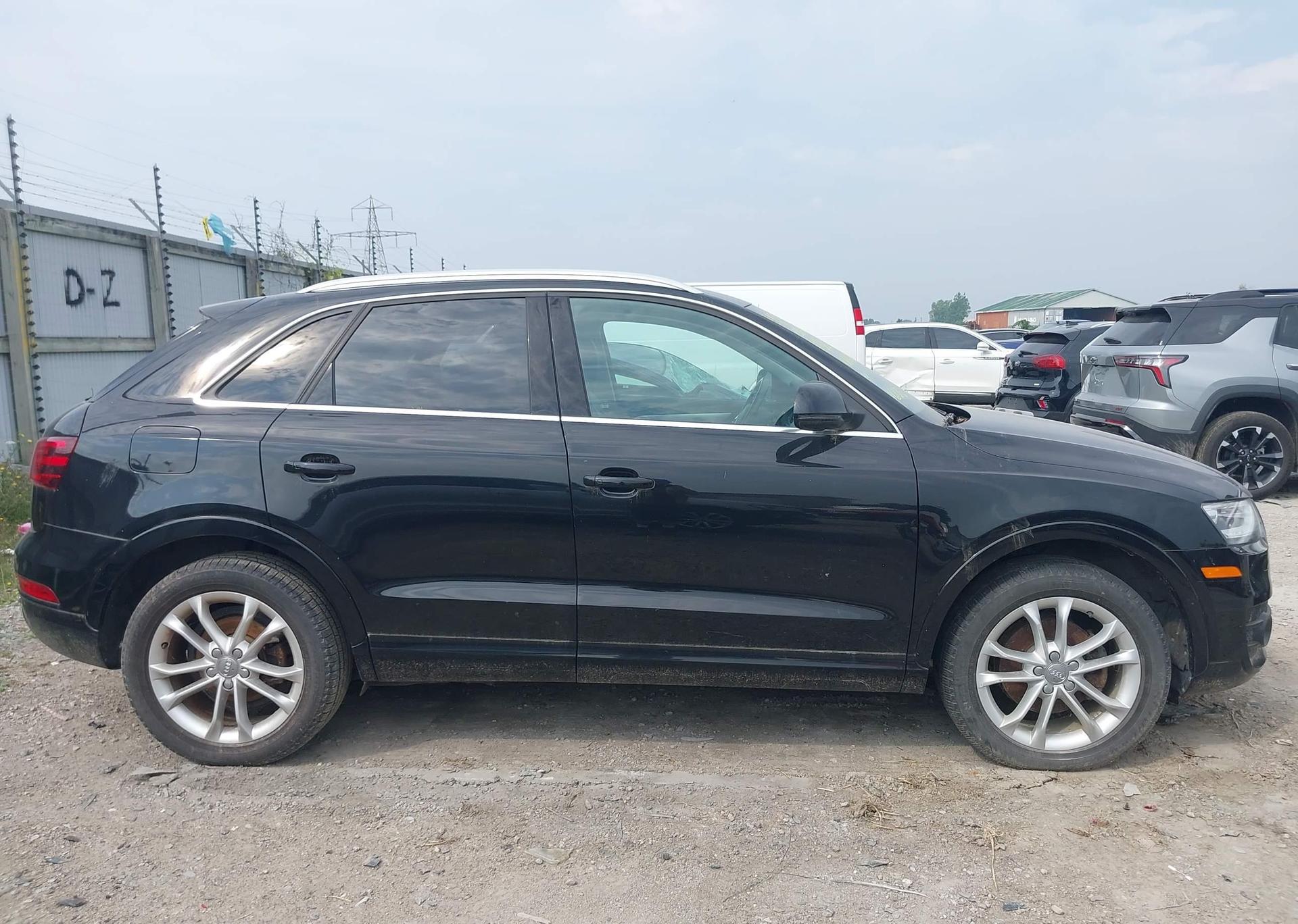 2015 AUDI Q3