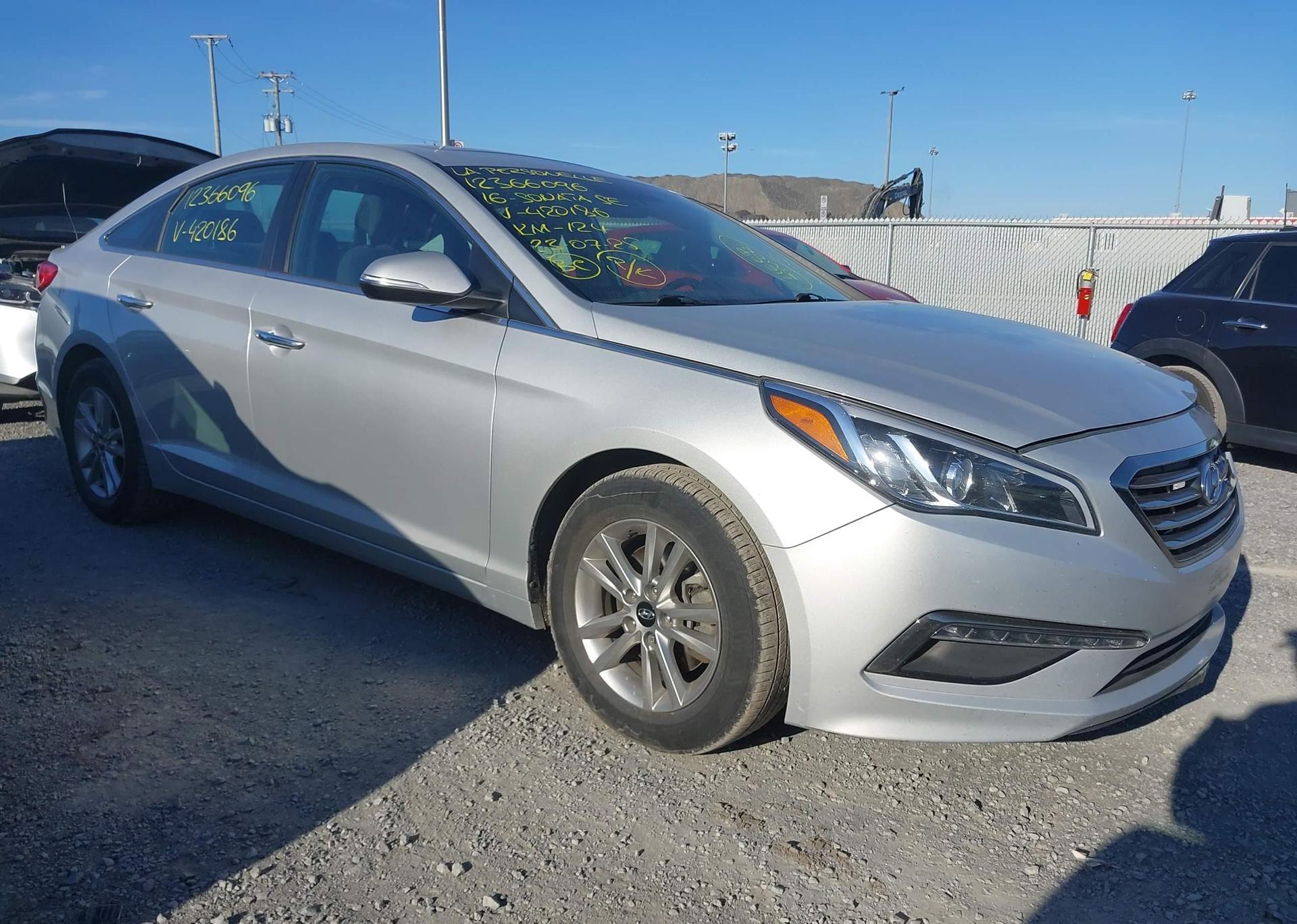2016 HYUNDAI SONATA SE