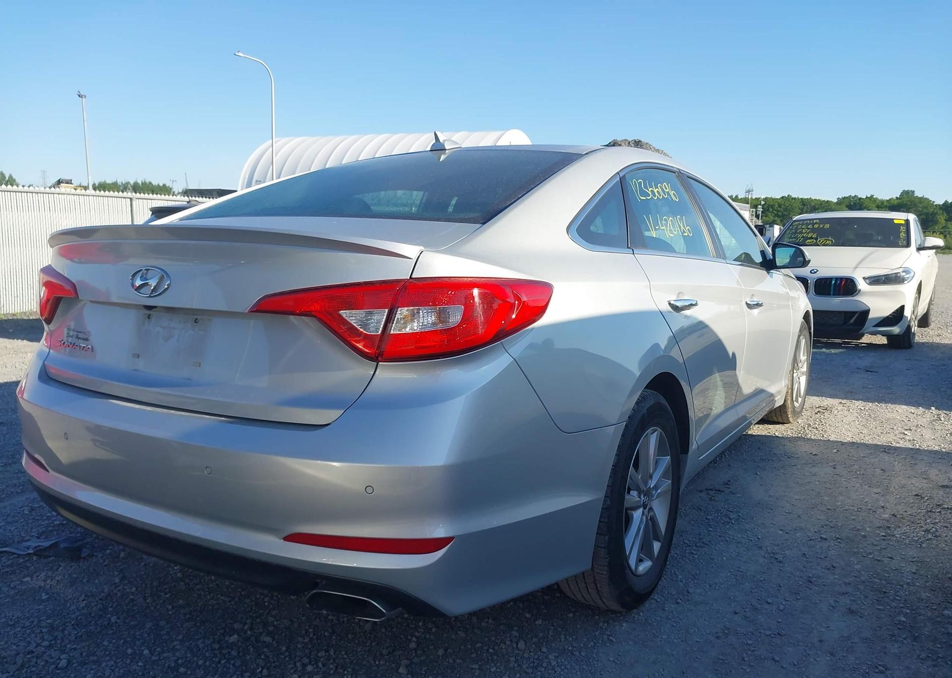 2016 HYUNDAI SONATA SE