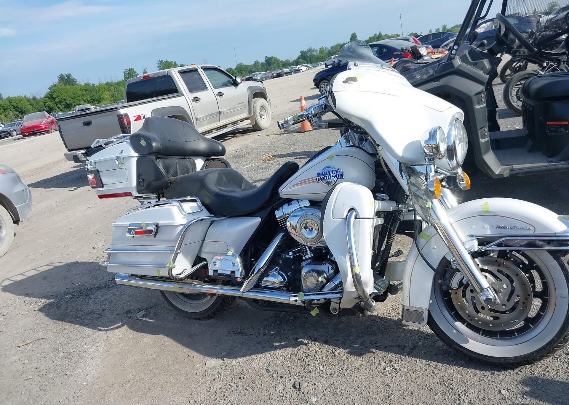 2007 HARLEY-DAVIDSON FLHTCUI