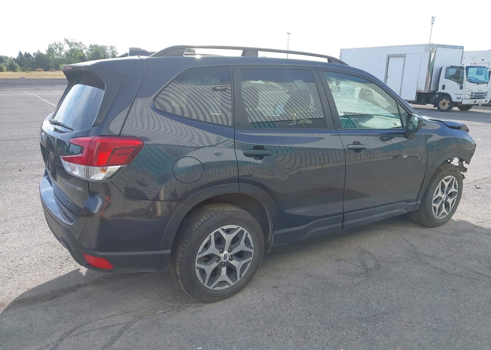 2019 SUBARU FORESTER PREMIUM