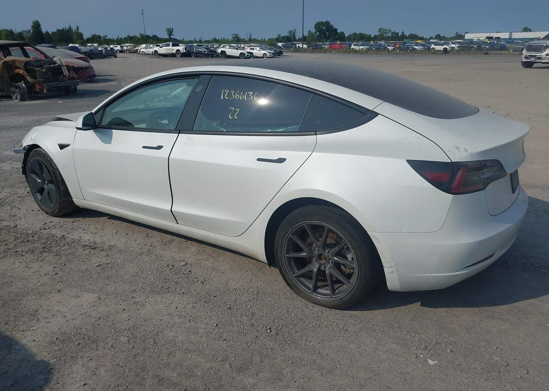 2022 TESLA MODEL 3 RWD