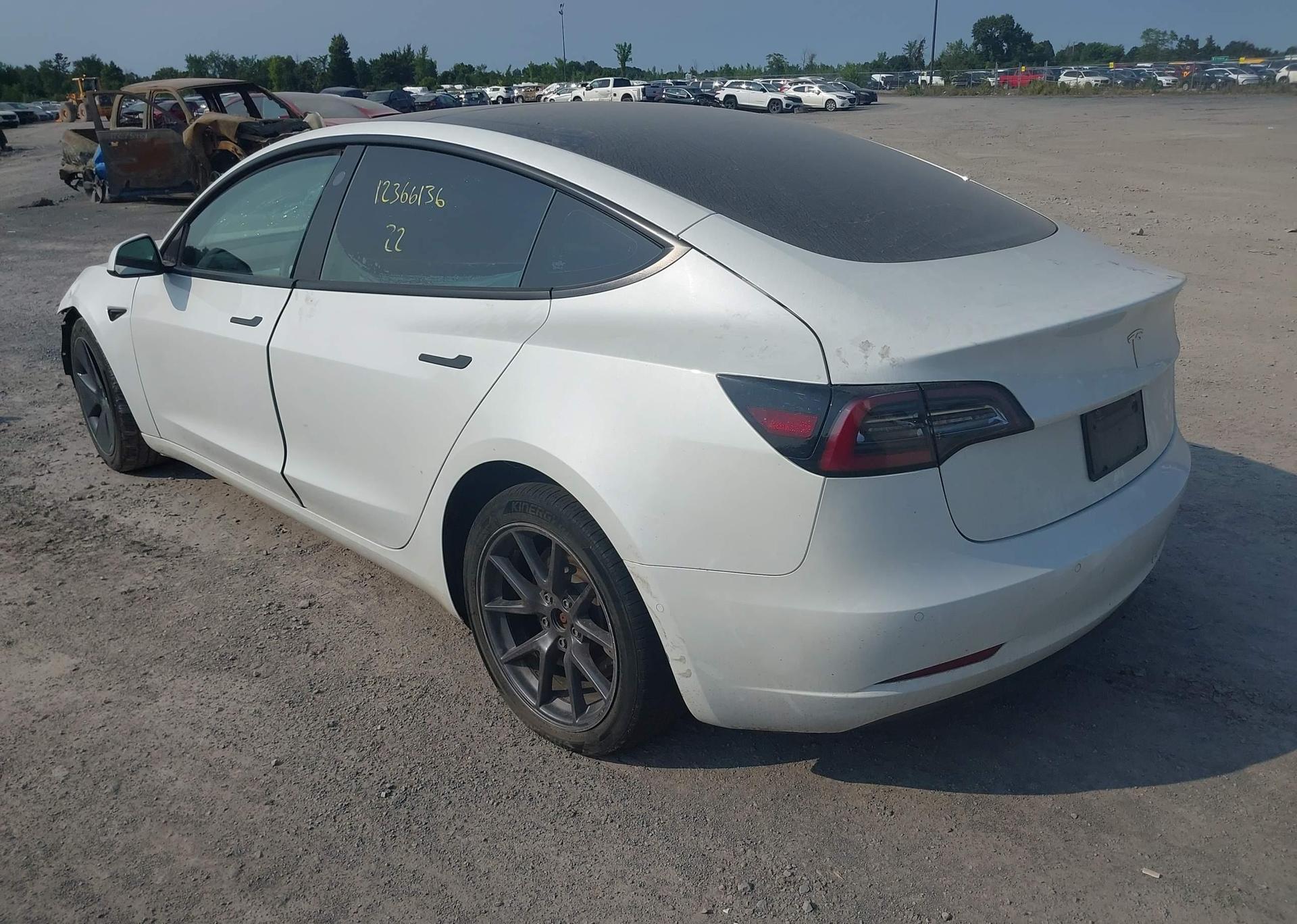 2022 TESLA MODEL 3 RWD
