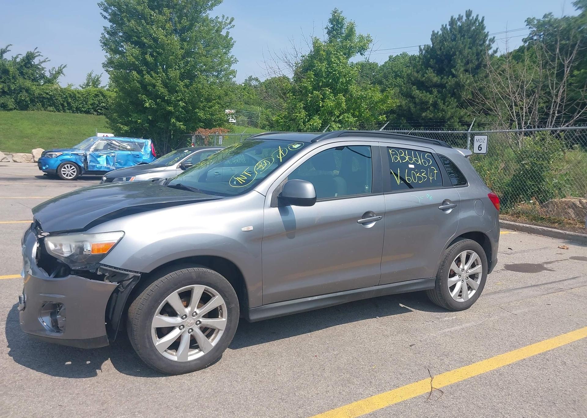 2015 MITSUBISHI RVR