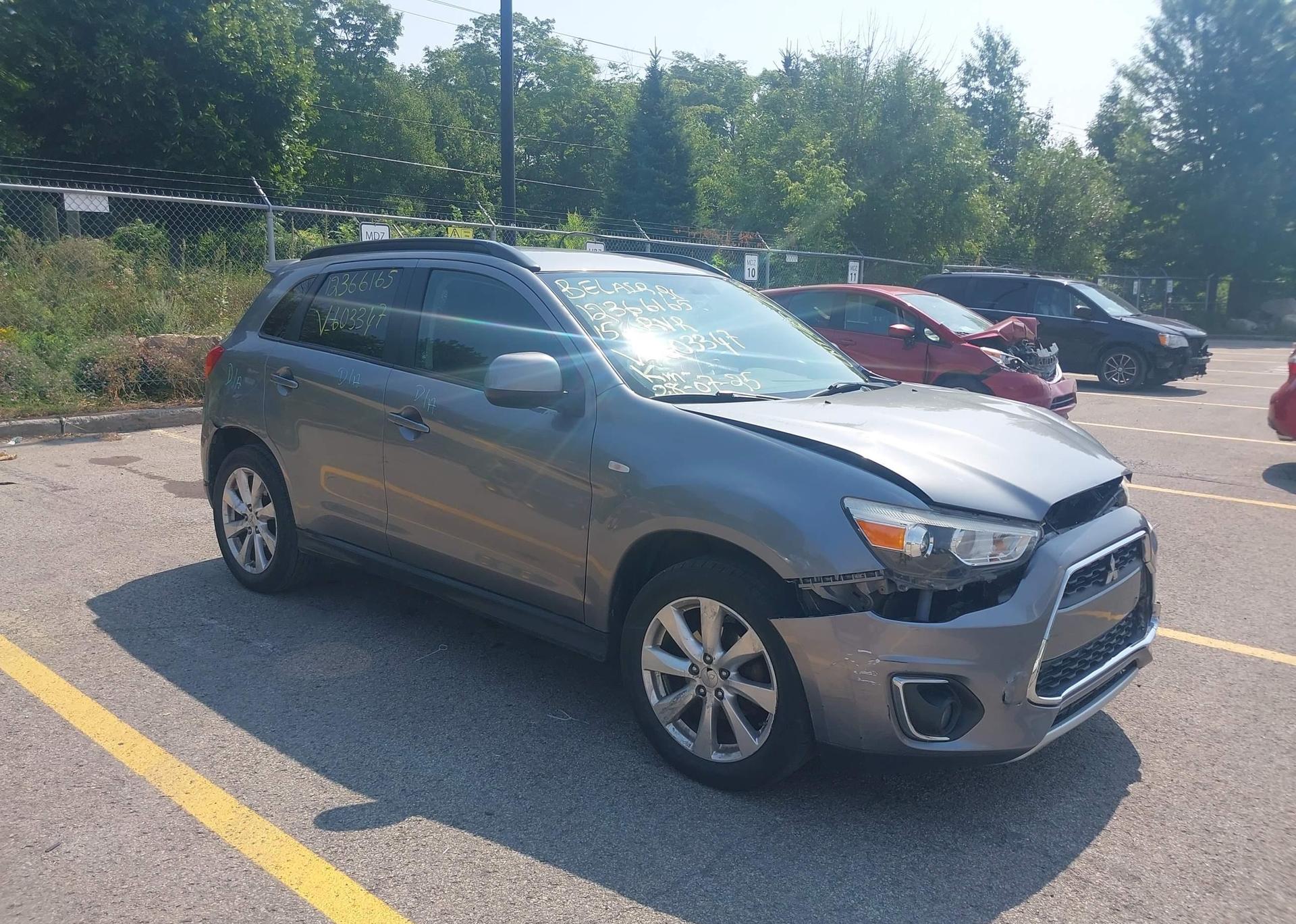 2015 MITSUBISHI RVR