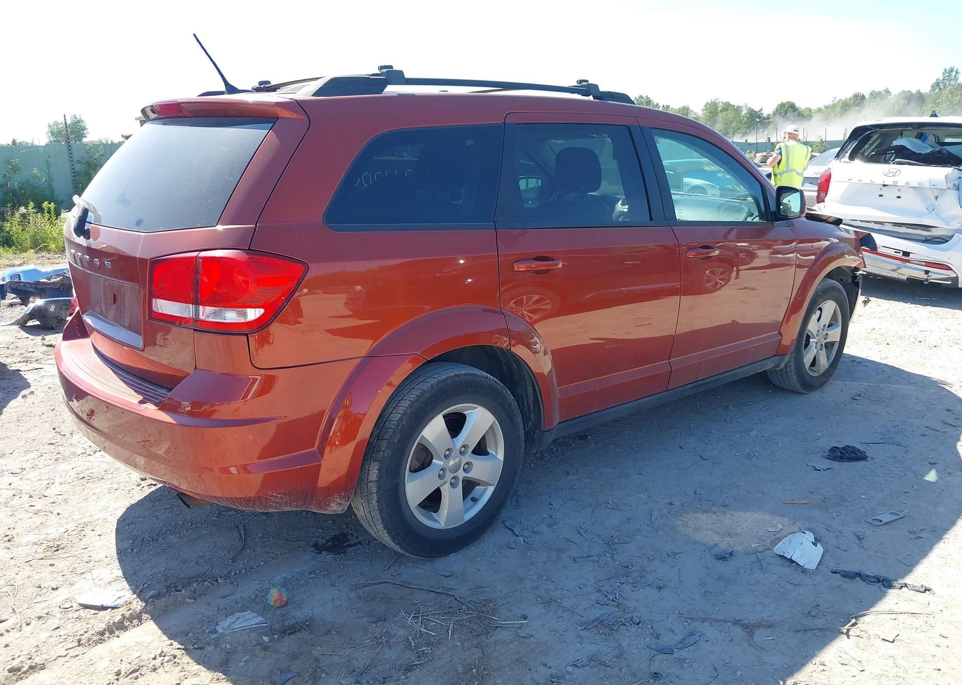 2013 DODGE JOURNEY SE