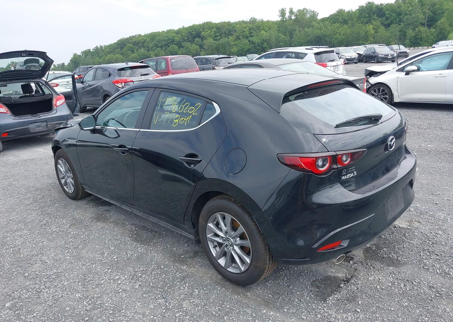 2025 MAZDA MAZDA3 GX