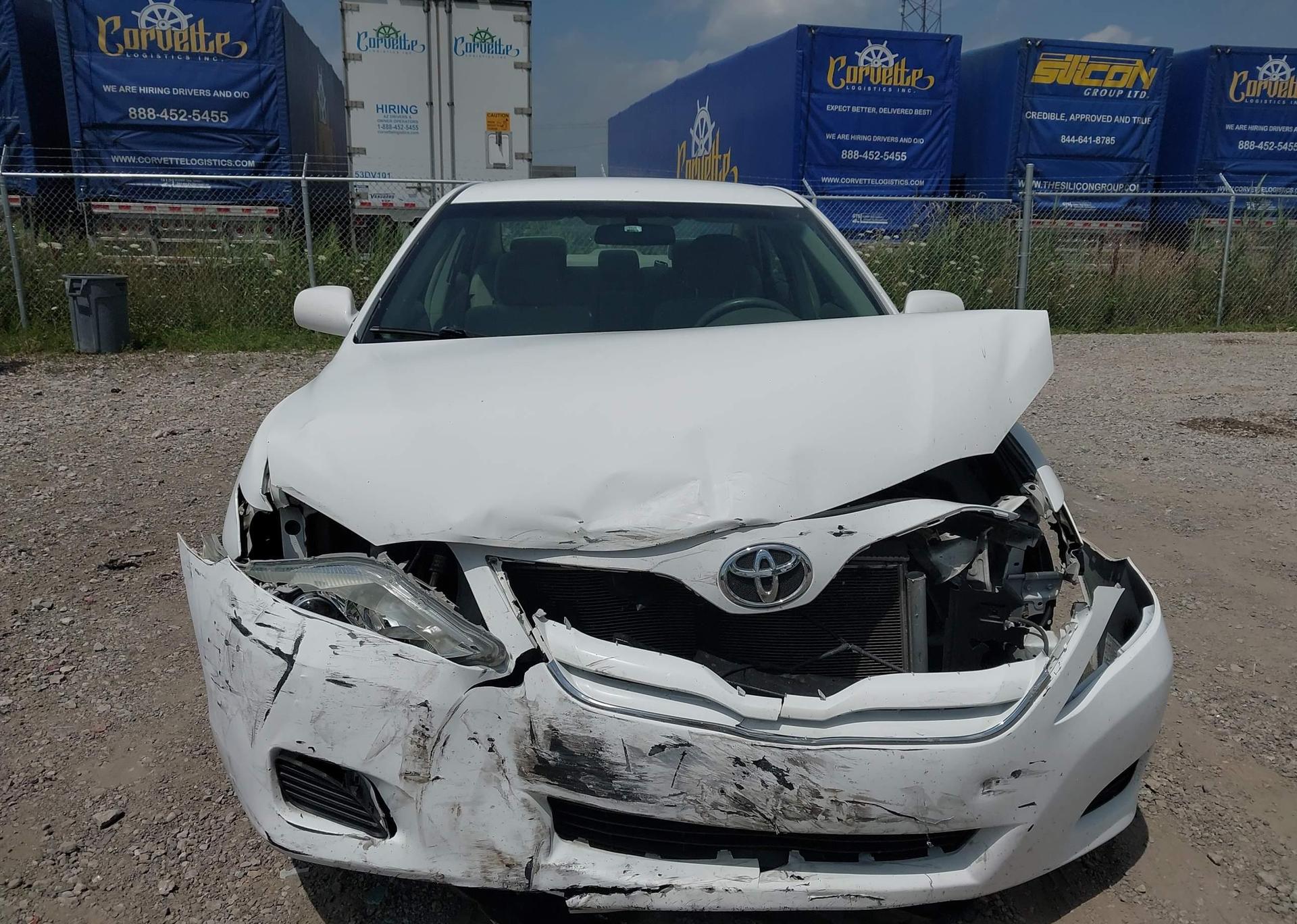 2011 TOYOTA CAMRY LE