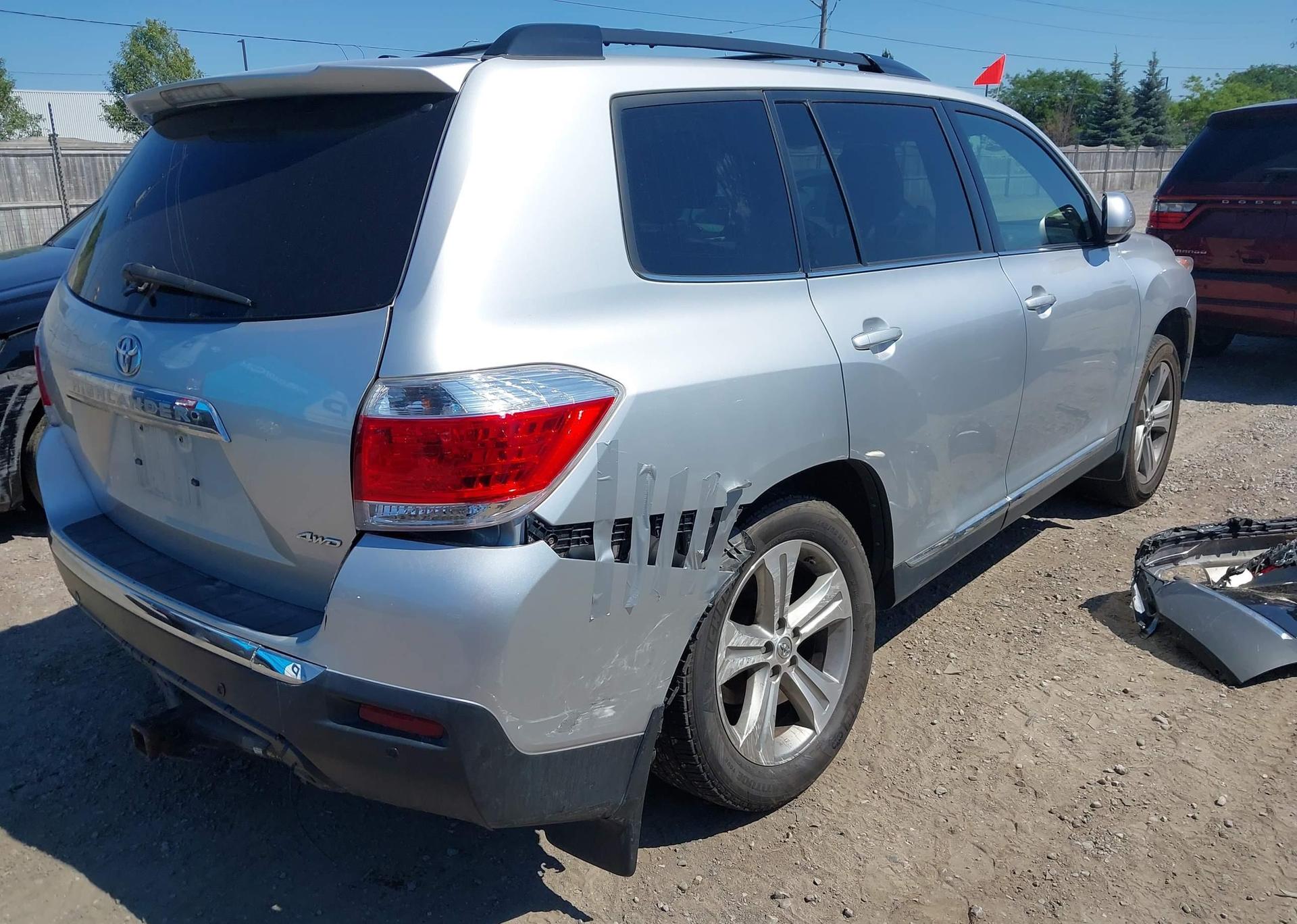 2013 TOYOTA HIGHLANDER V6