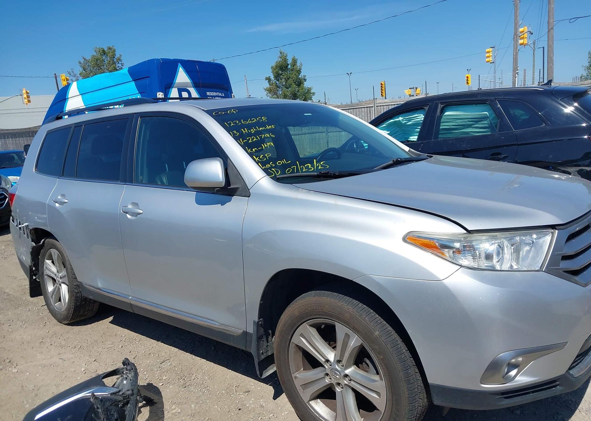 2013 TOYOTA HIGHLANDER V6