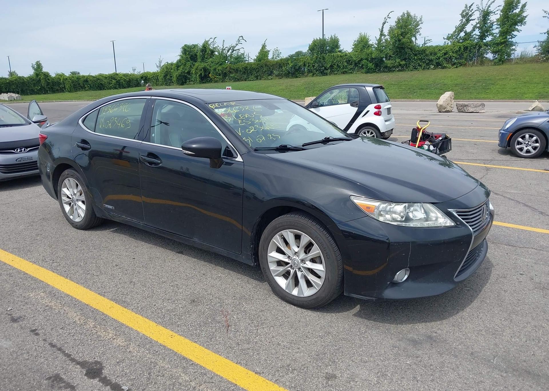 2013 LEXUS ES 300H