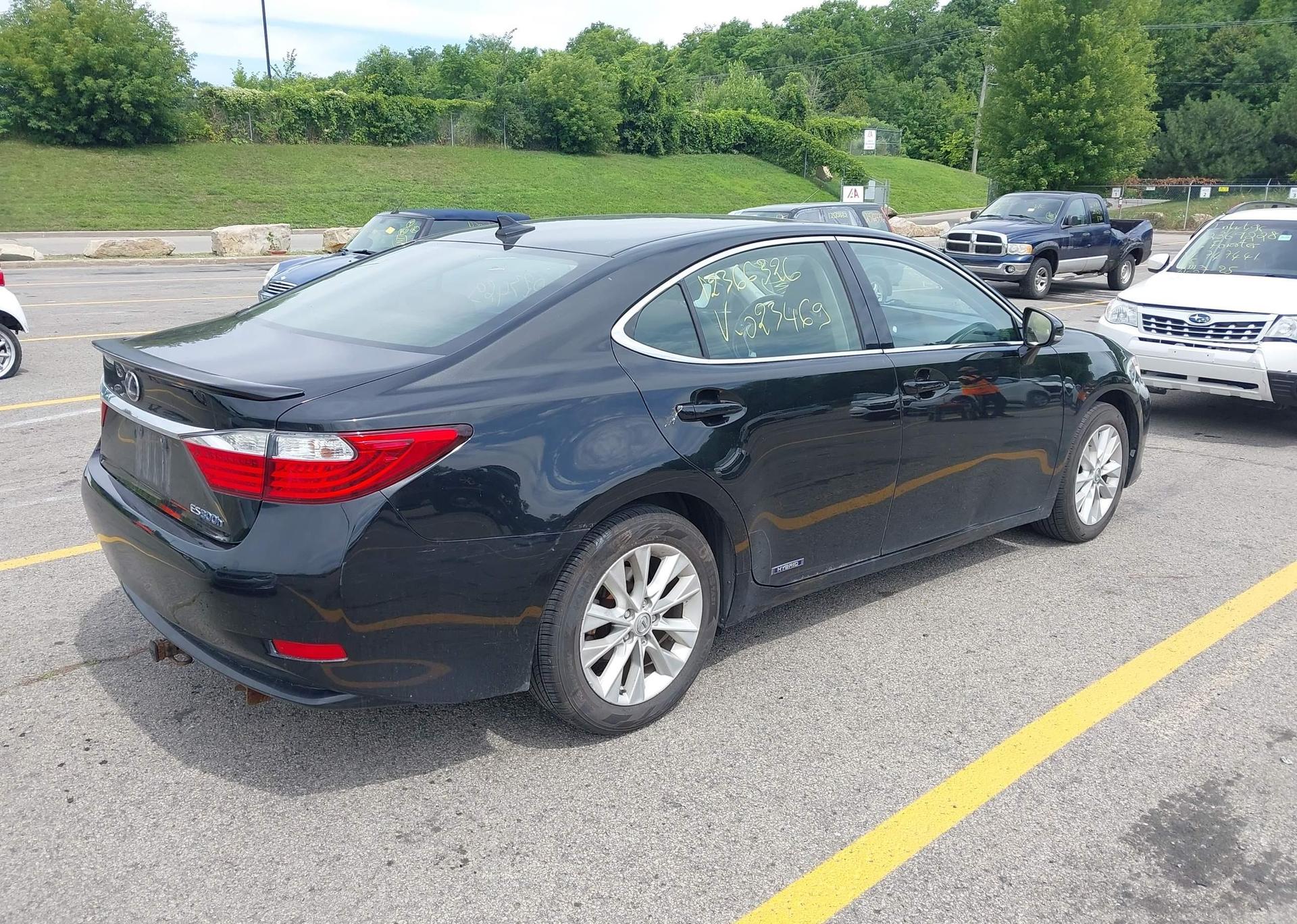 2013 LEXUS ES 300H