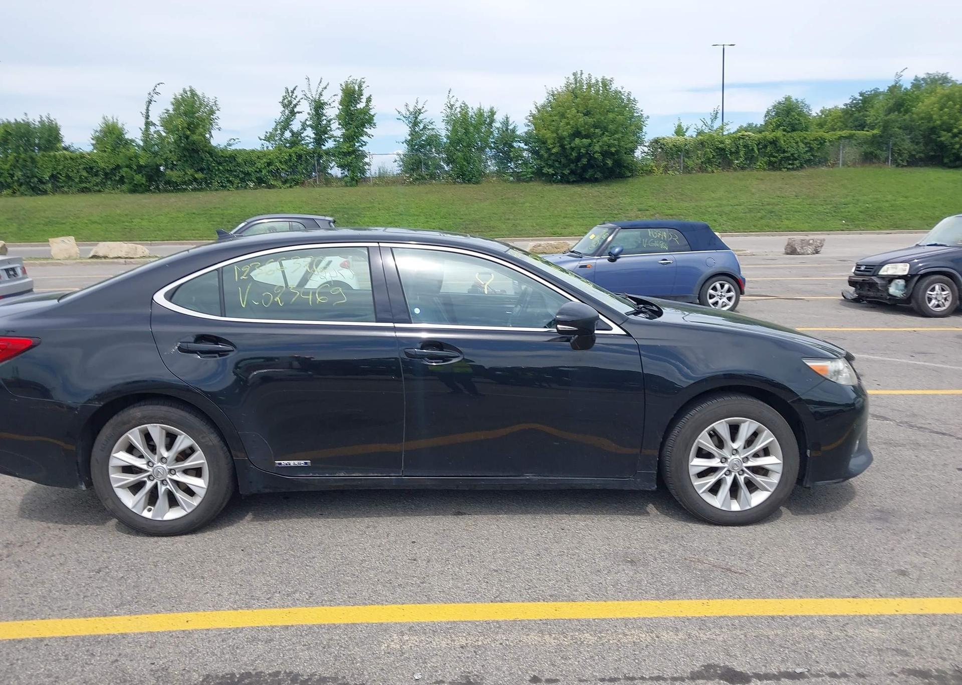 2013 LEXUS ES 300H