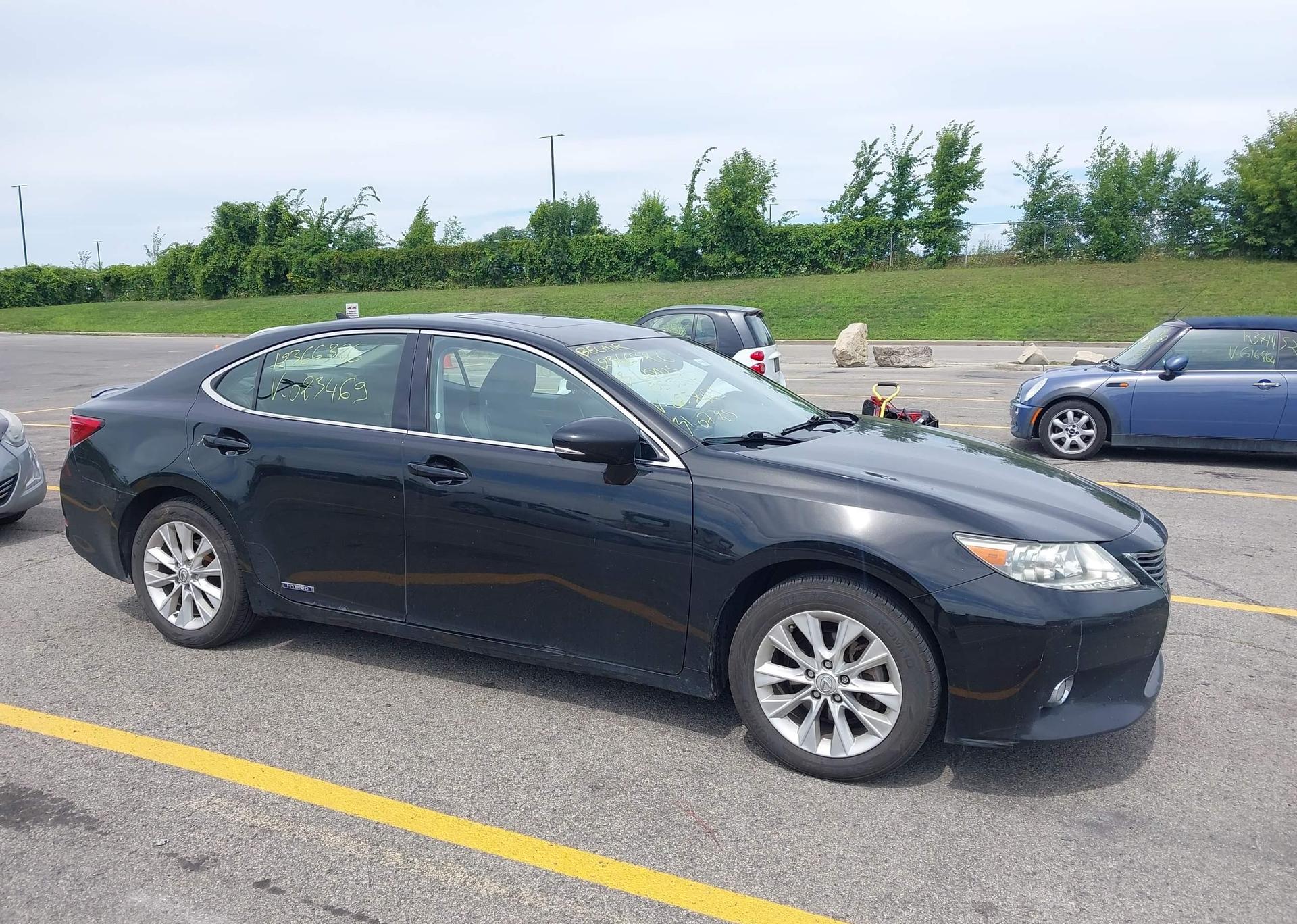 2013 LEXUS ES 300H