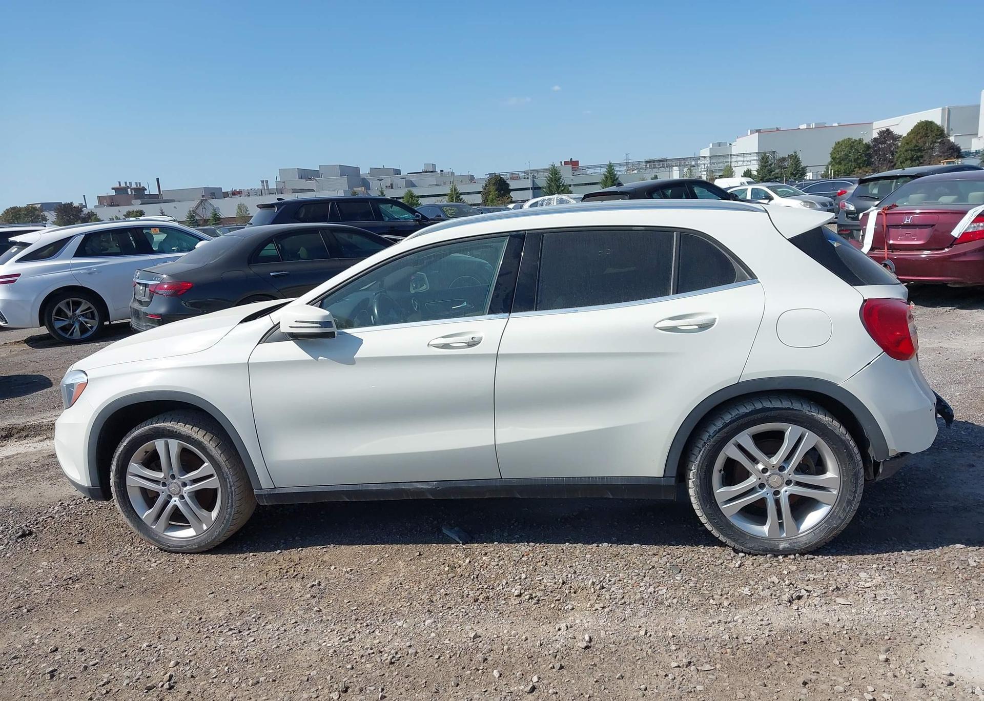 2017 MERCEDES-BENZ GLA 250 4MATIC