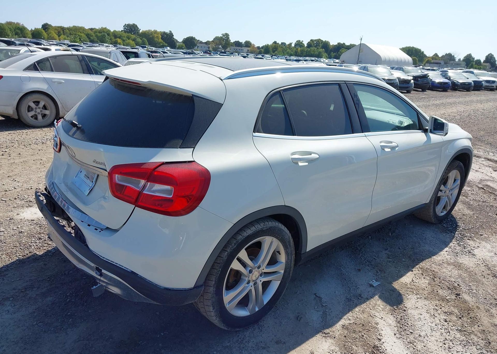 2017 MERCEDES-BENZ GLA 250 4MATIC