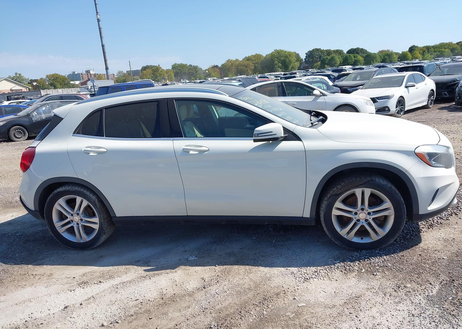 2017 MERCEDES-BENZ GLA 250 4MATIC