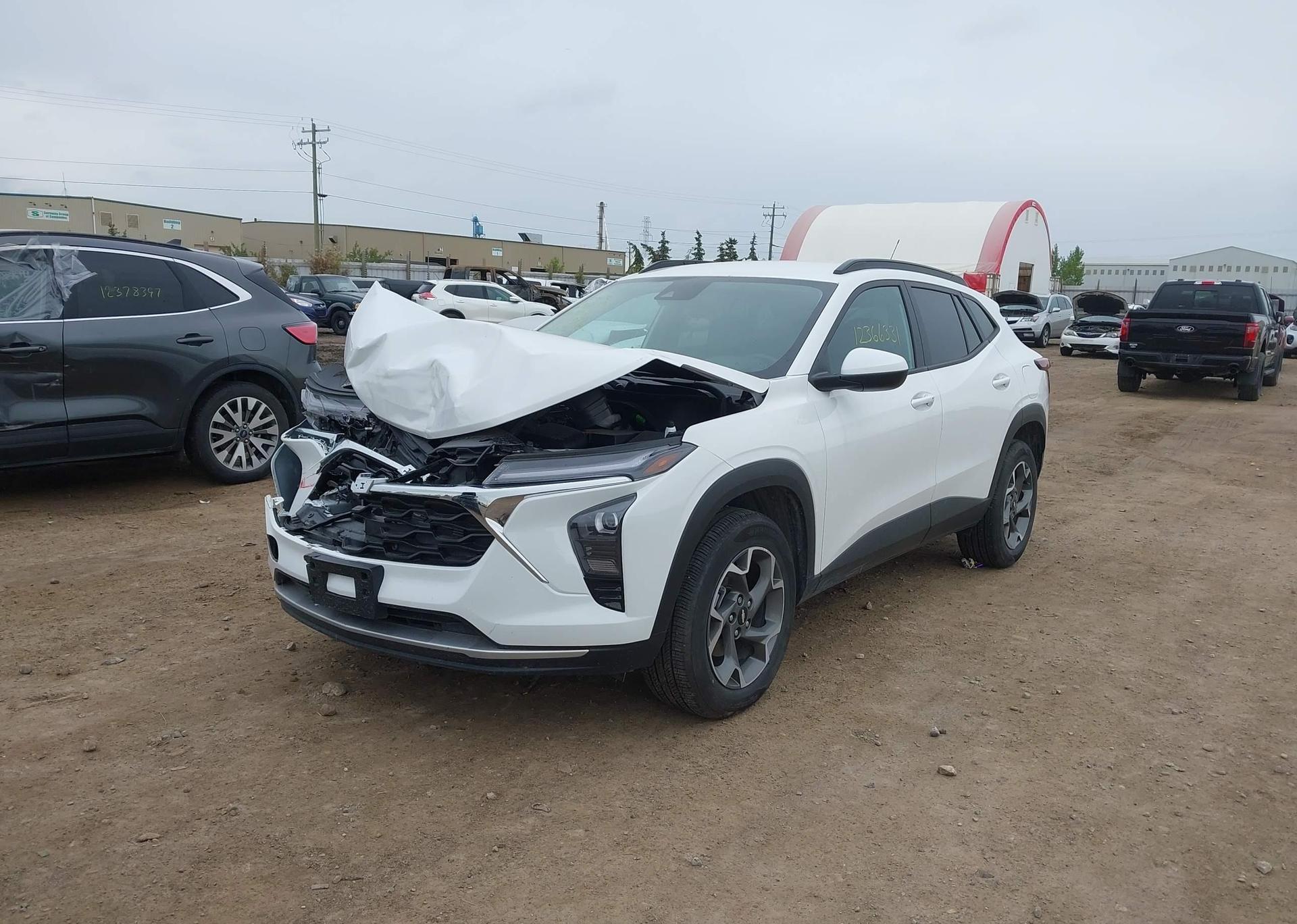 2024 CHEVROLET trax lt