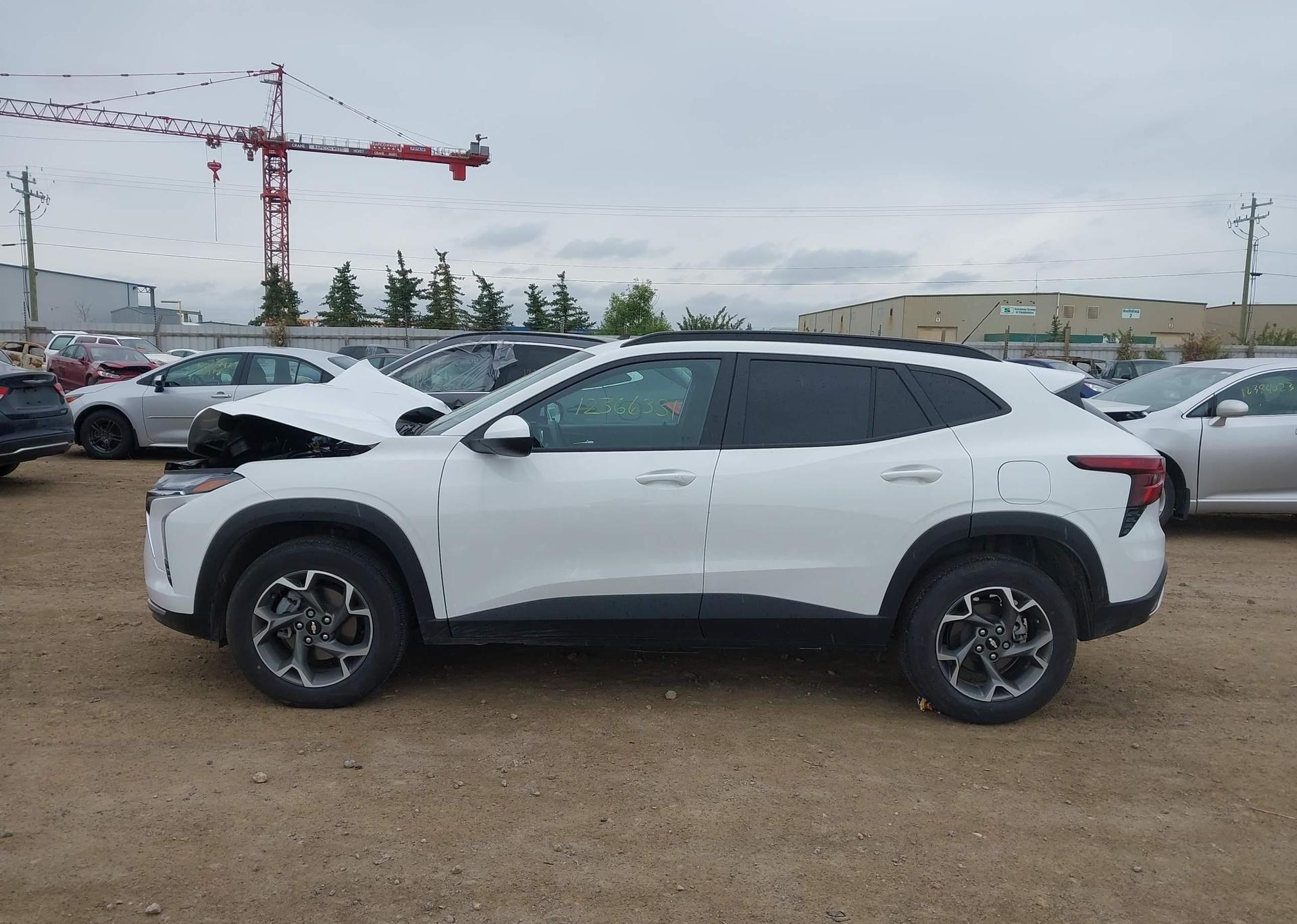 2024 CHEVROLET trax lt