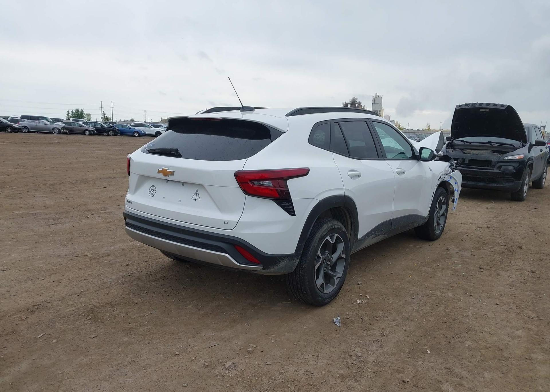 2024 CHEVROLET trax lt