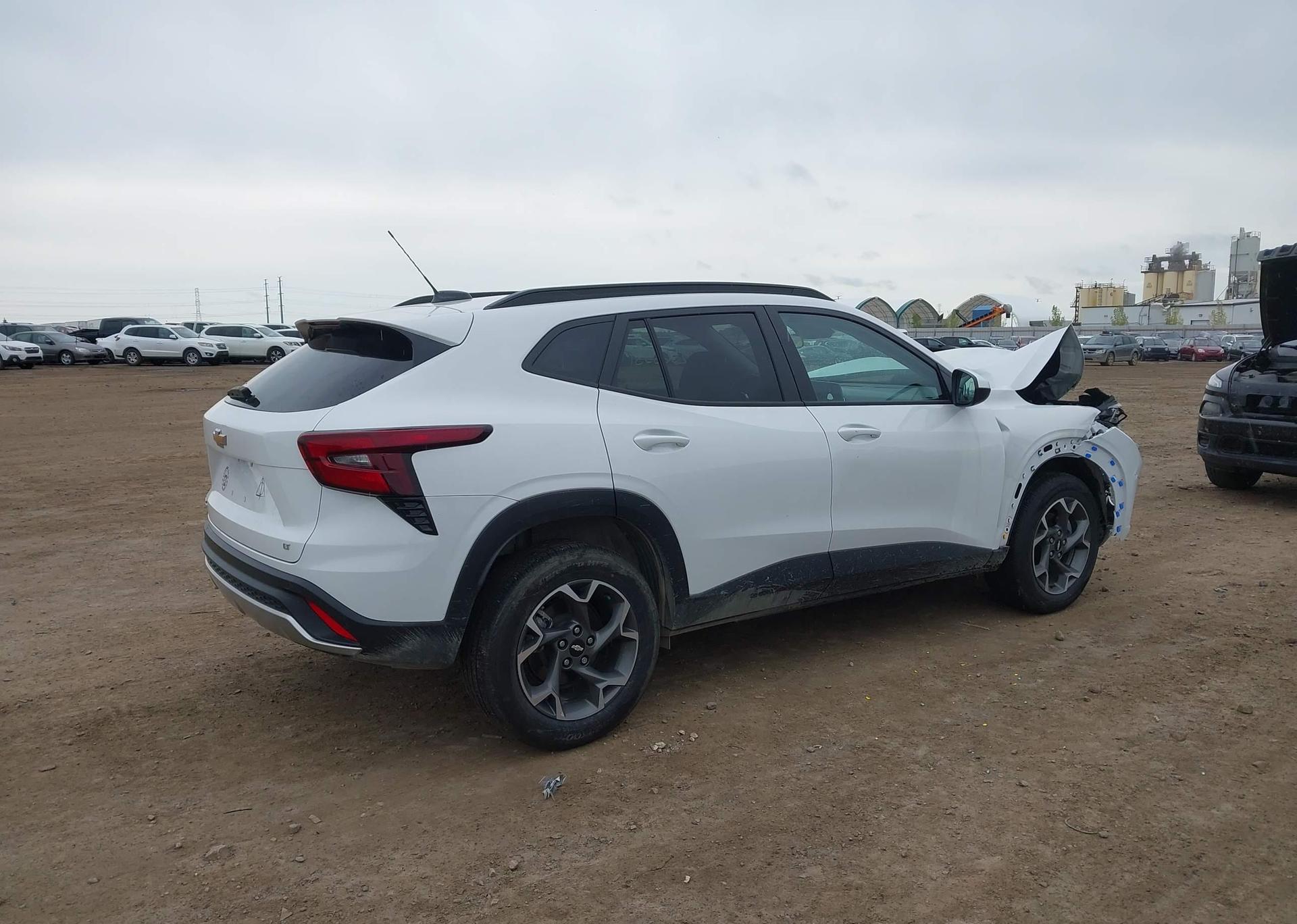 2024 CHEVROLET trax lt