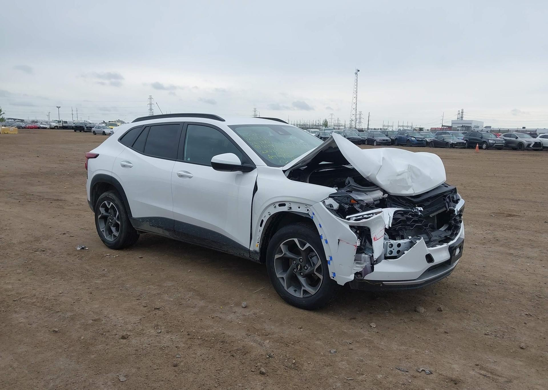 2024 CHEVROLET trax lt