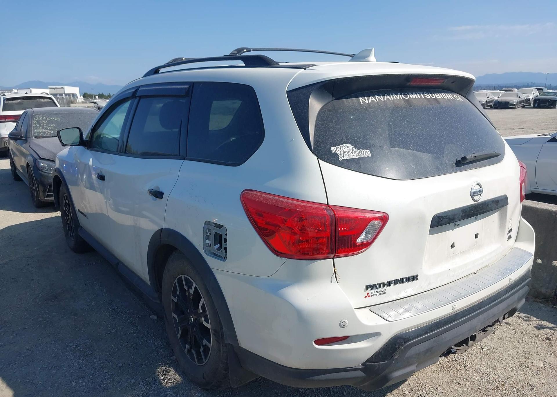2019 NISSAN PATHFINDER S