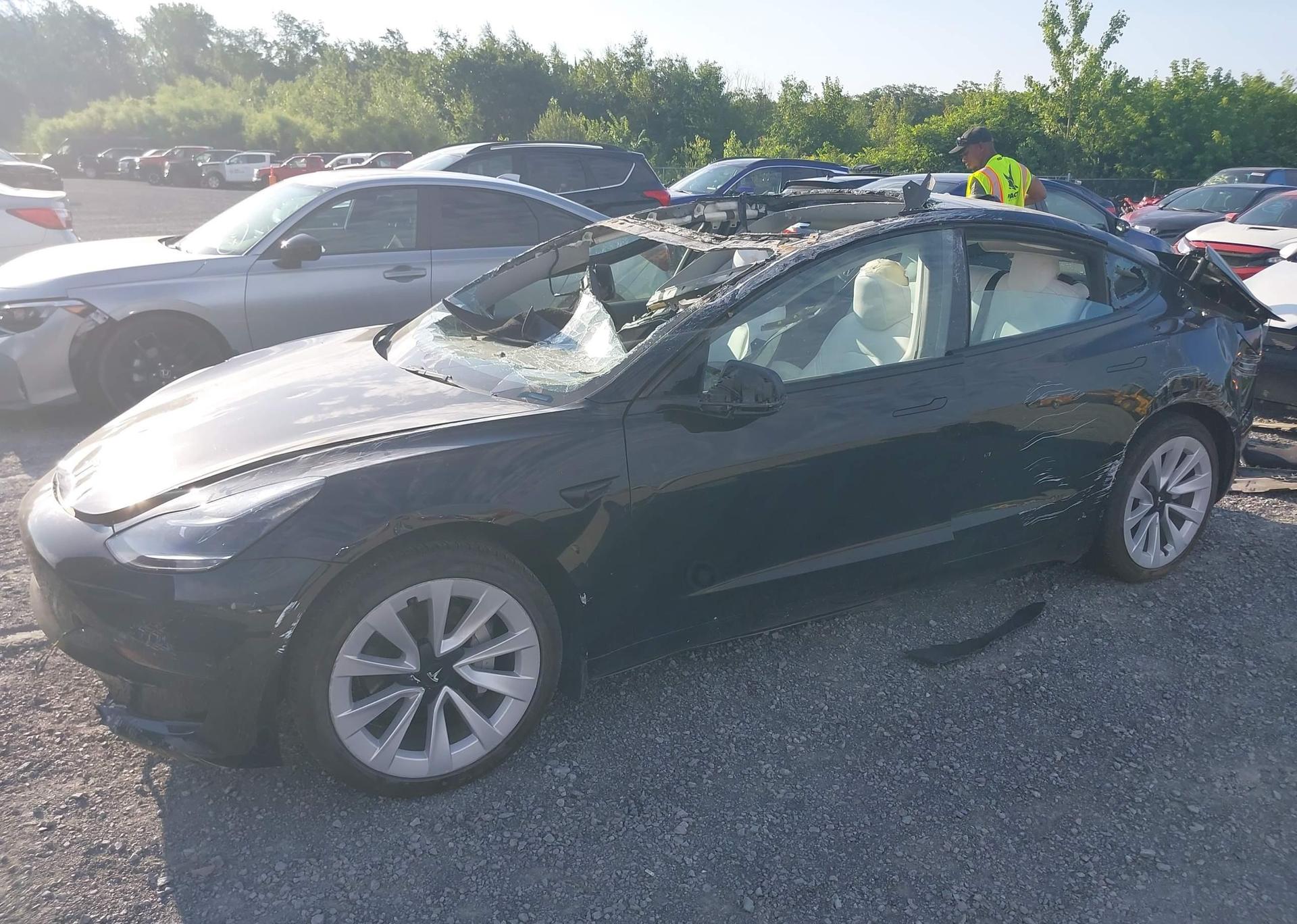 2022 TESLA MODEL 3 RWD