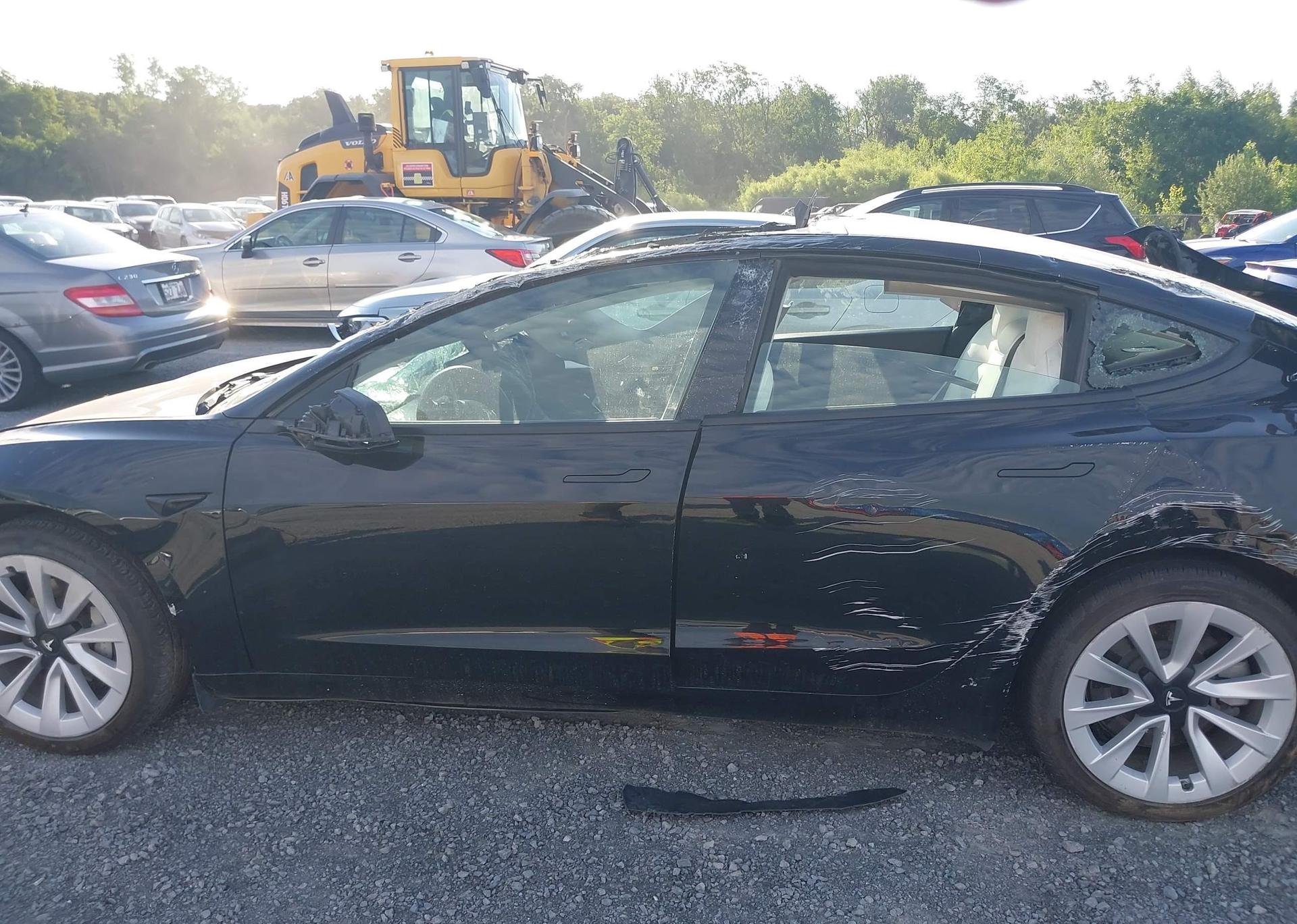 2022 TESLA MODEL 3 RWD