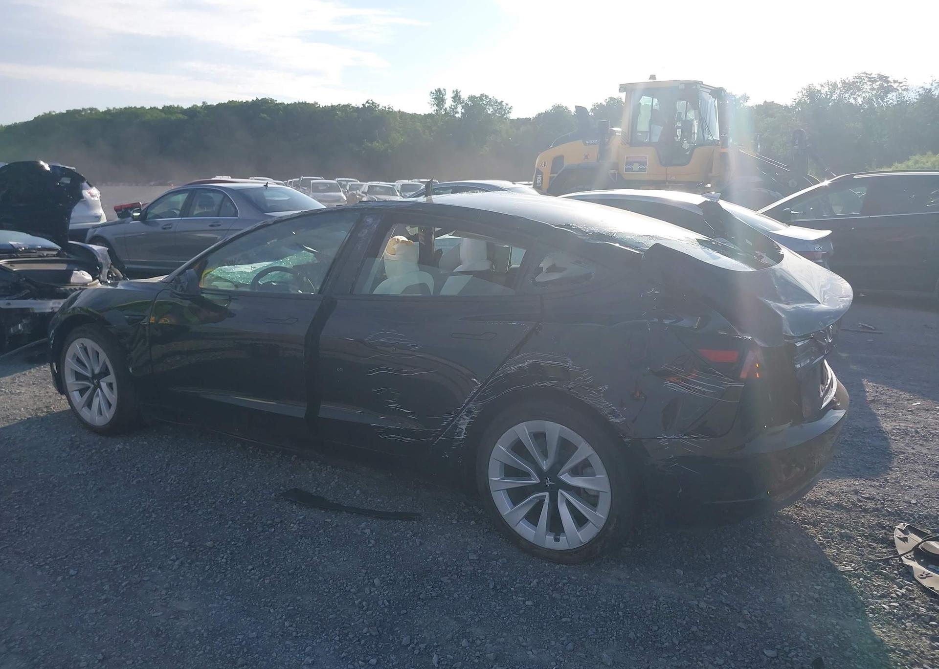 2022 TESLA MODEL 3 RWD